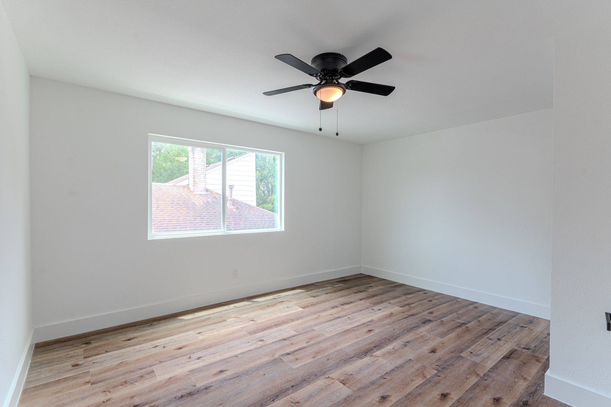 14323 Briarhills Parkway Property Photo 33