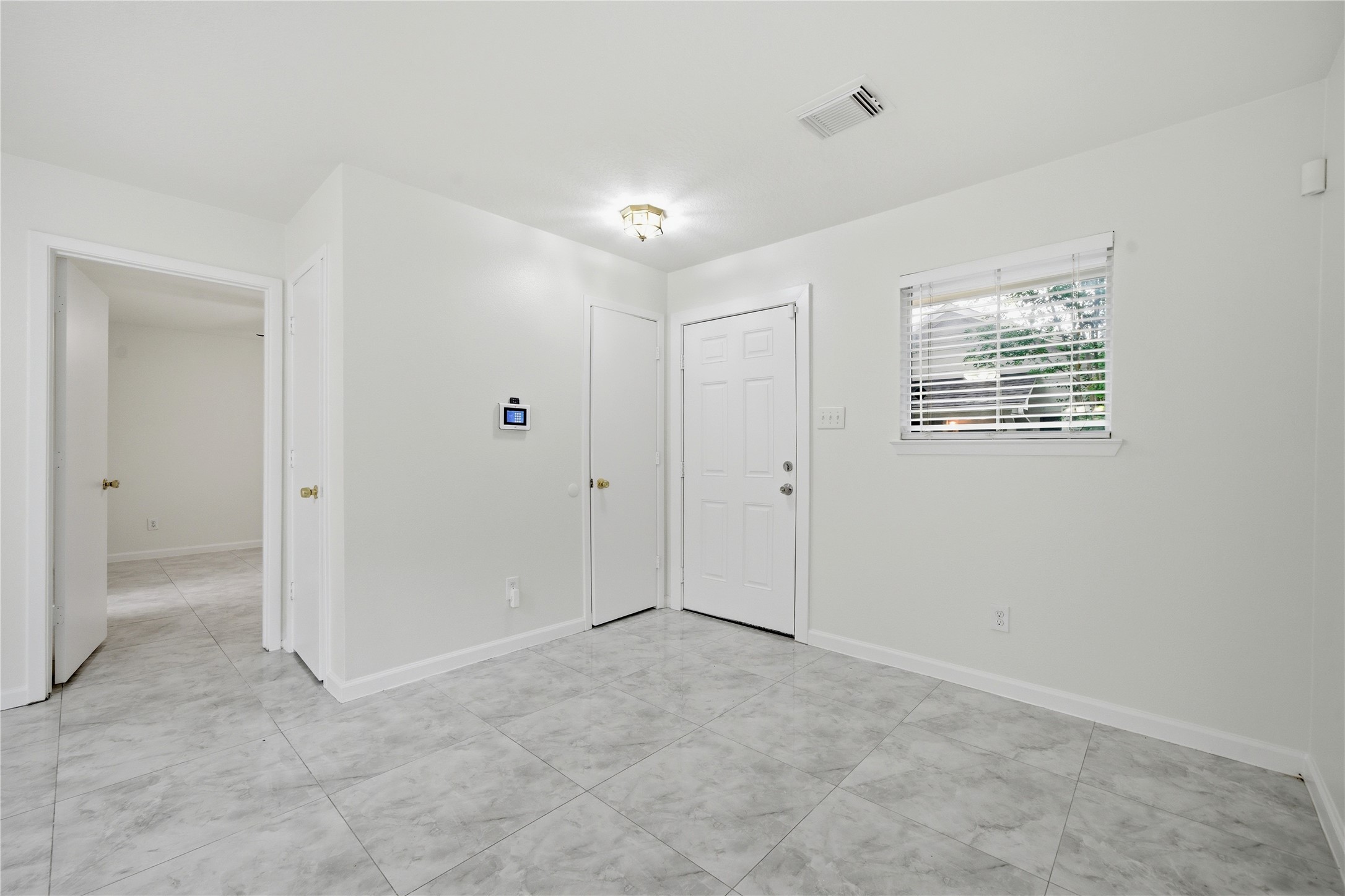 26872 Wellington Court Property Photo 3