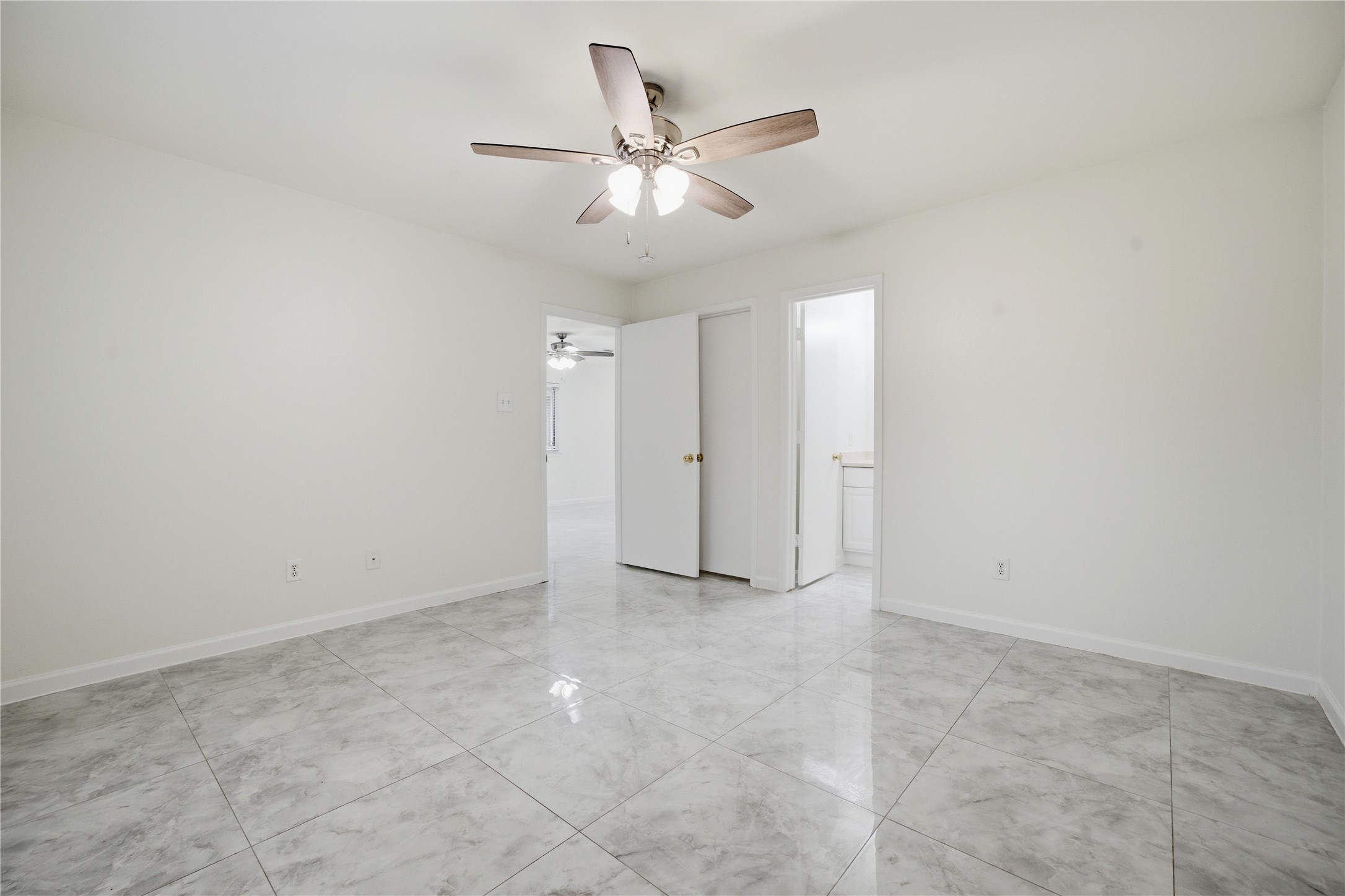 26872 Wellington Court Property Photo 8