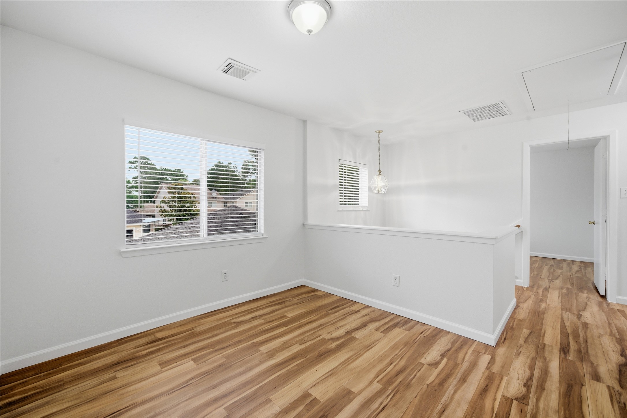 26872 Wellington Court Property Photo 19