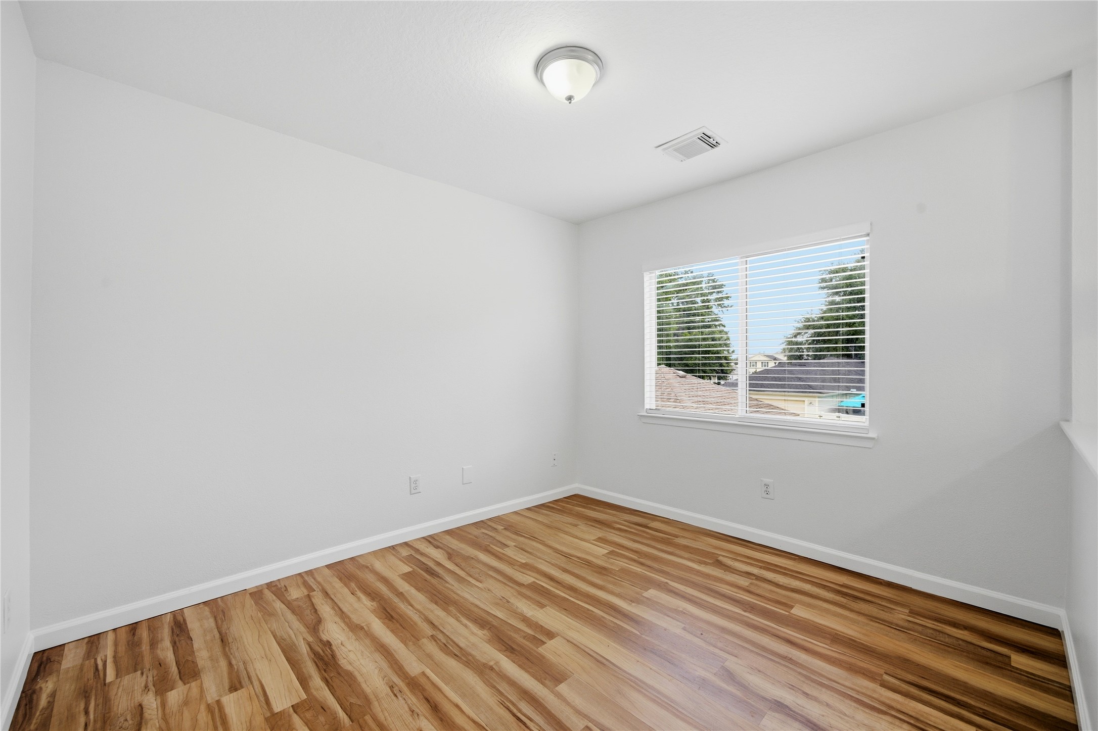26872 Wellington Court Property Photo 20