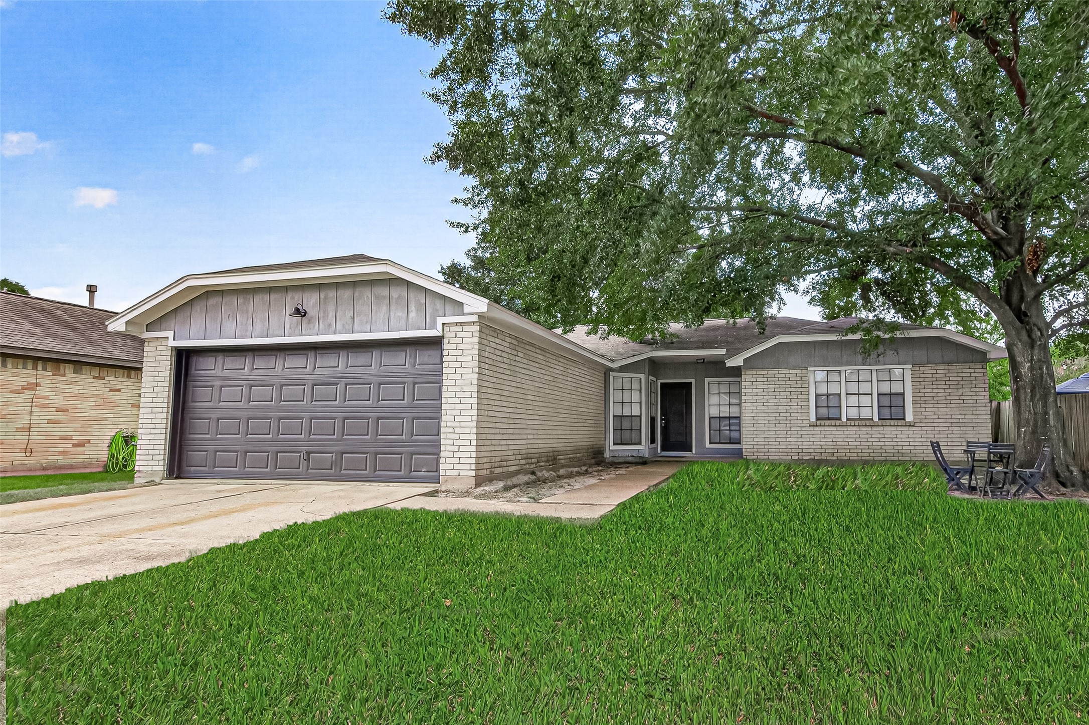 16838 Markridge Drive Property Photo 3