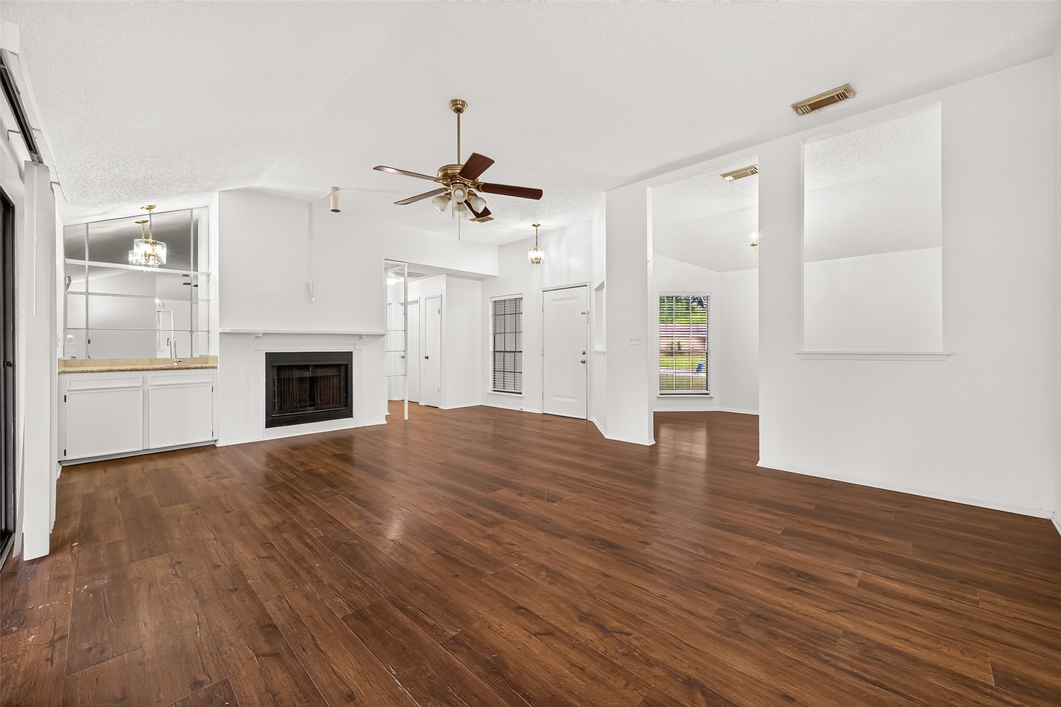 16838 Markridge Drive Property Photo 8
