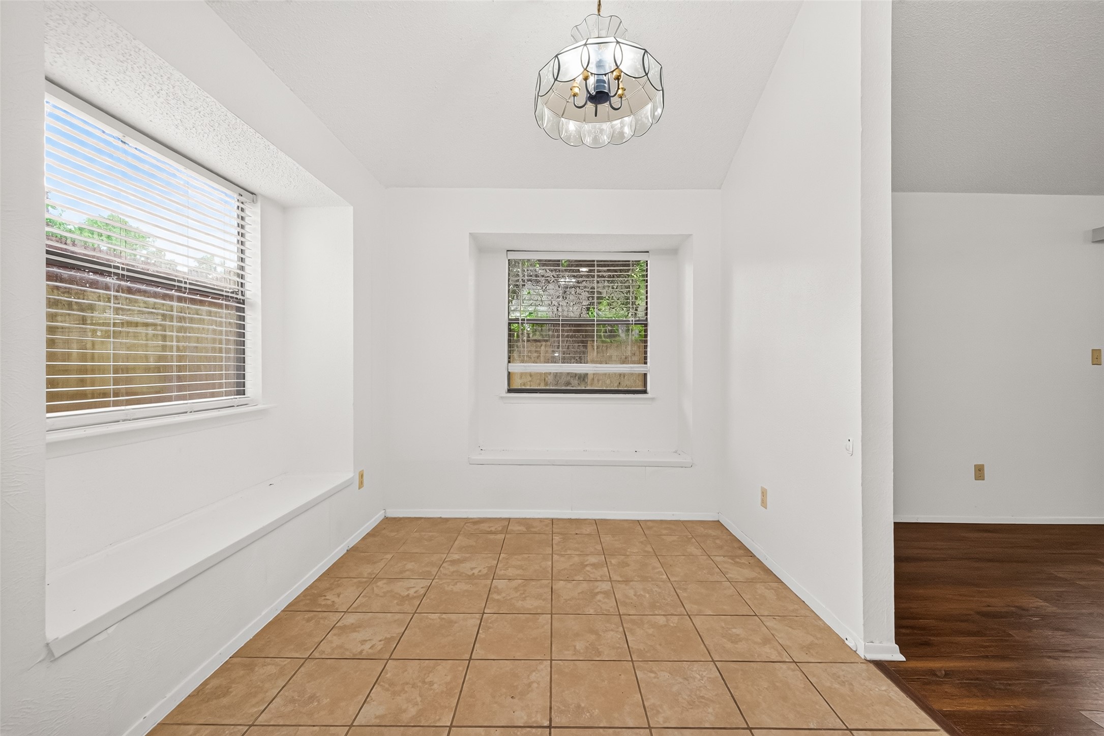 16838 Markridge Drive Property Photo 12