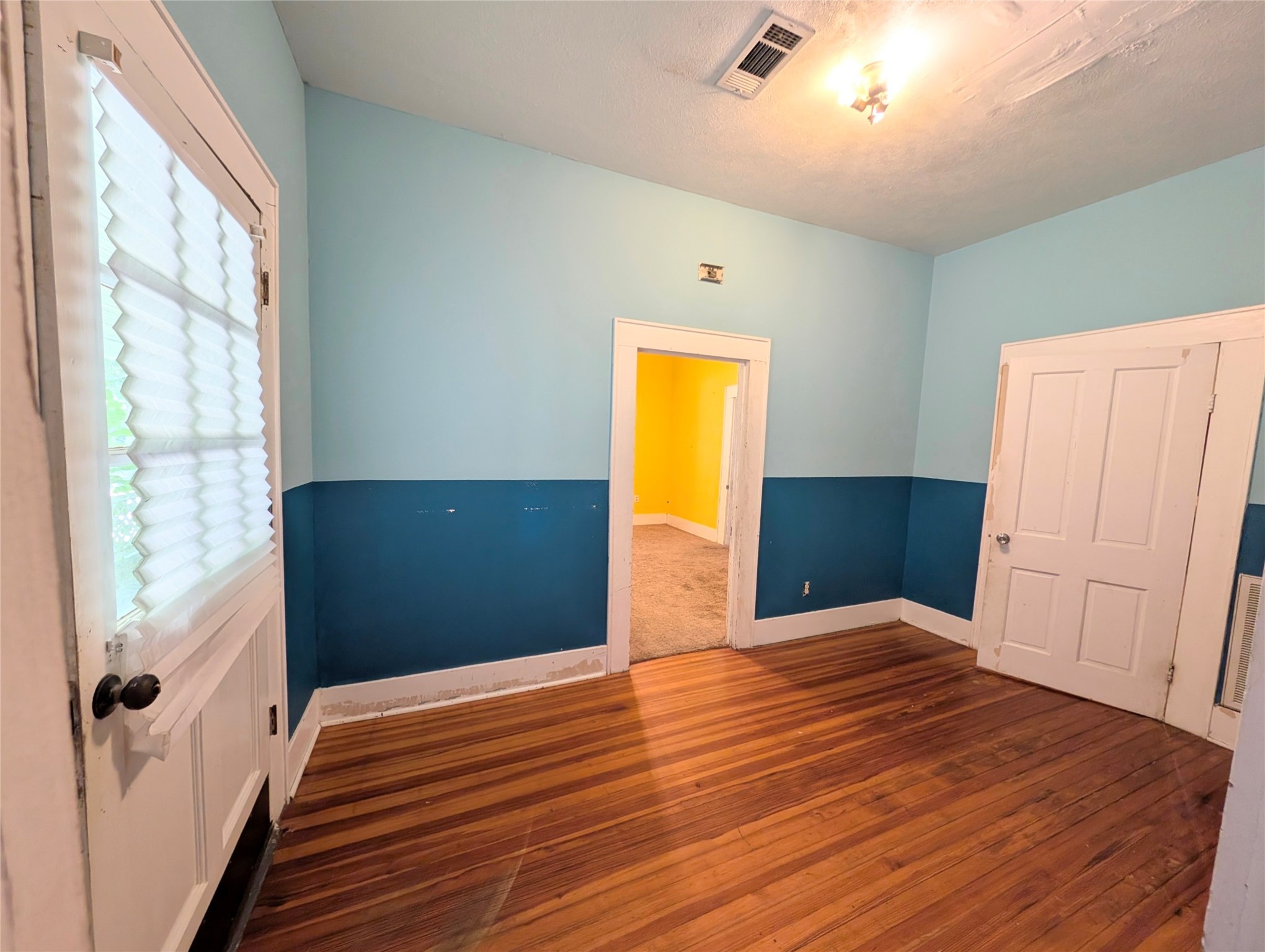 11955 Roark Drive Property Photo 2