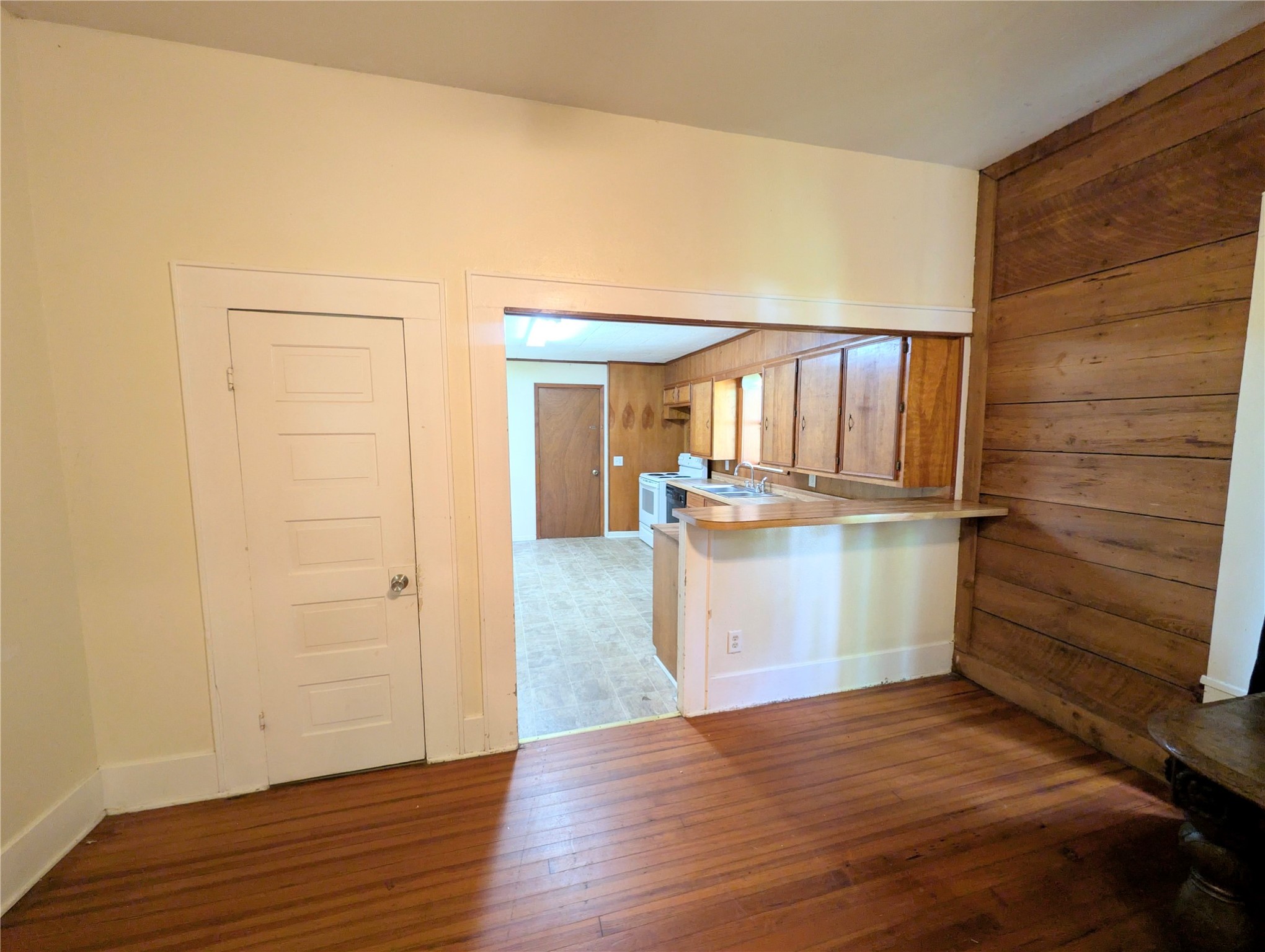 11955 Roark Drive Property Photo 5