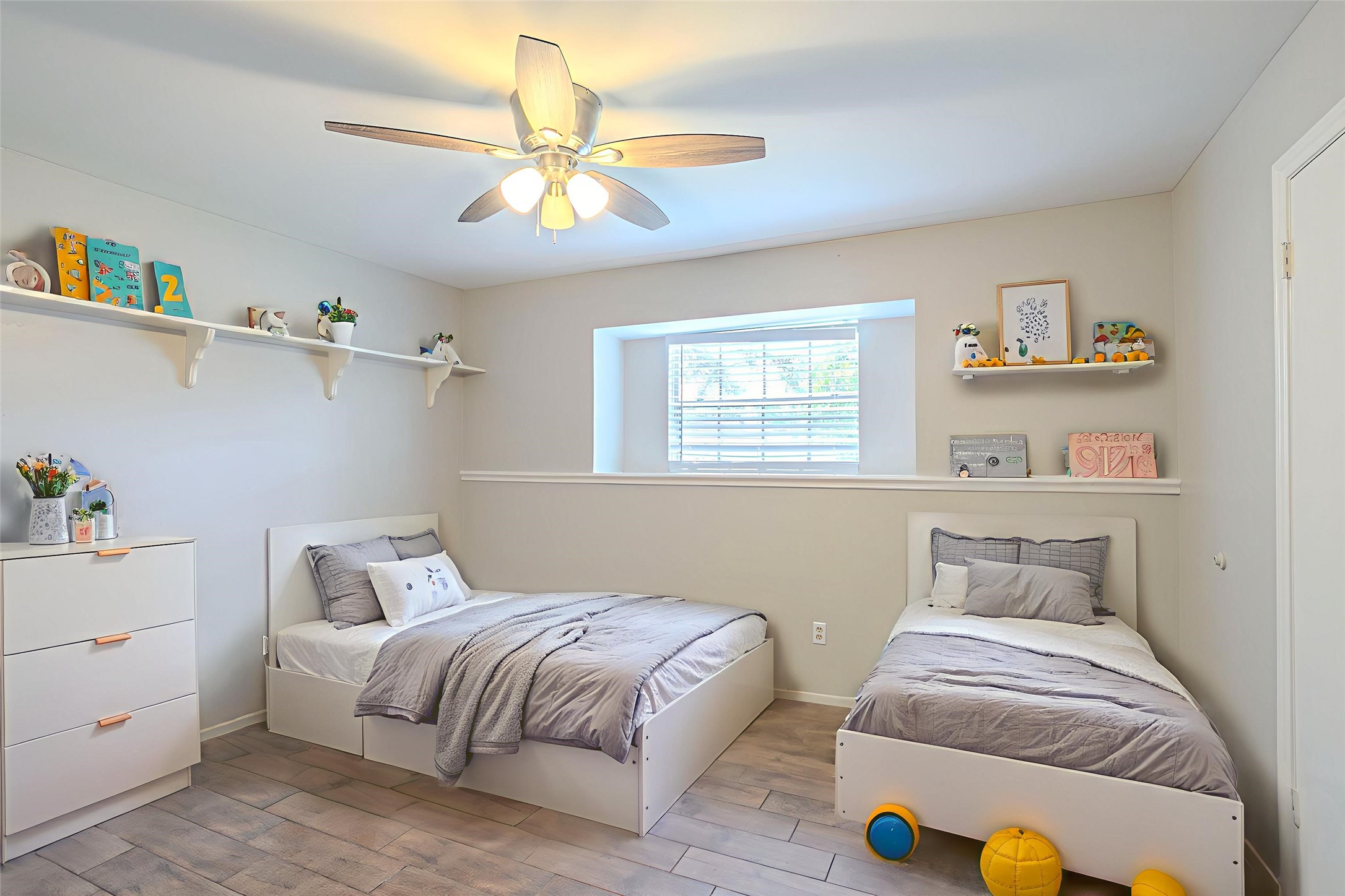 5606 Water Leaf Lane Property Photo 8