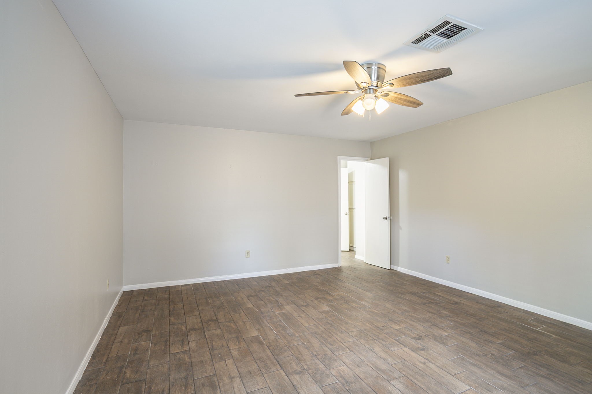 5606 Water Leaf Lane Property Photo 22
