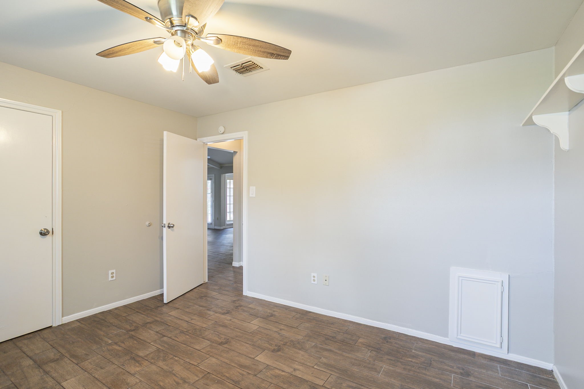 5606 Water Leaf Lane Property Photo 32