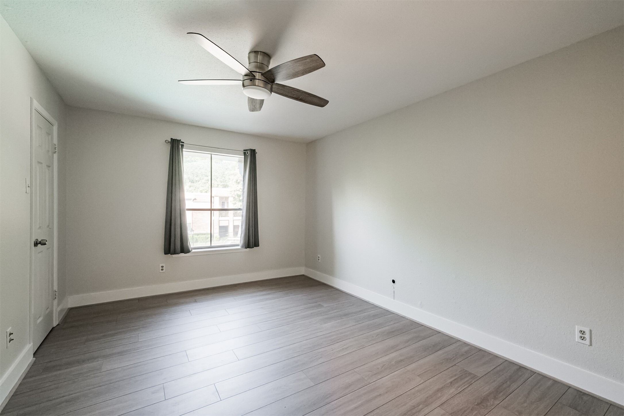 7575 Katy Freeway 143 Property Photo 14