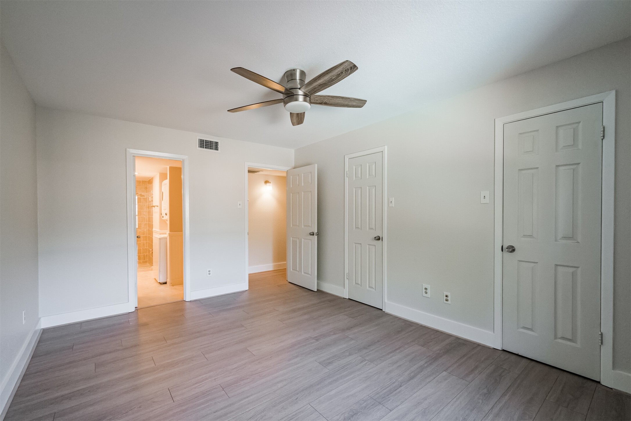 7575 Katy Freeway 143 Property Photo 16