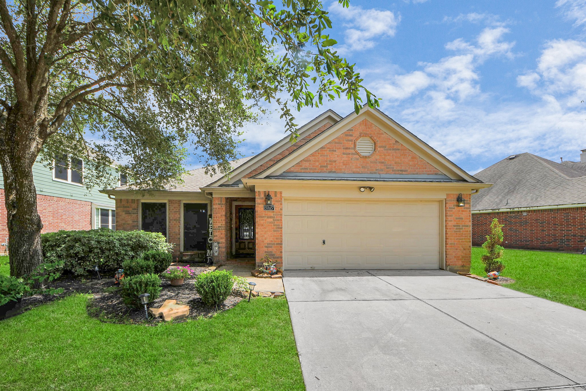 20527 Orchid Blossom Way Property Photo 1