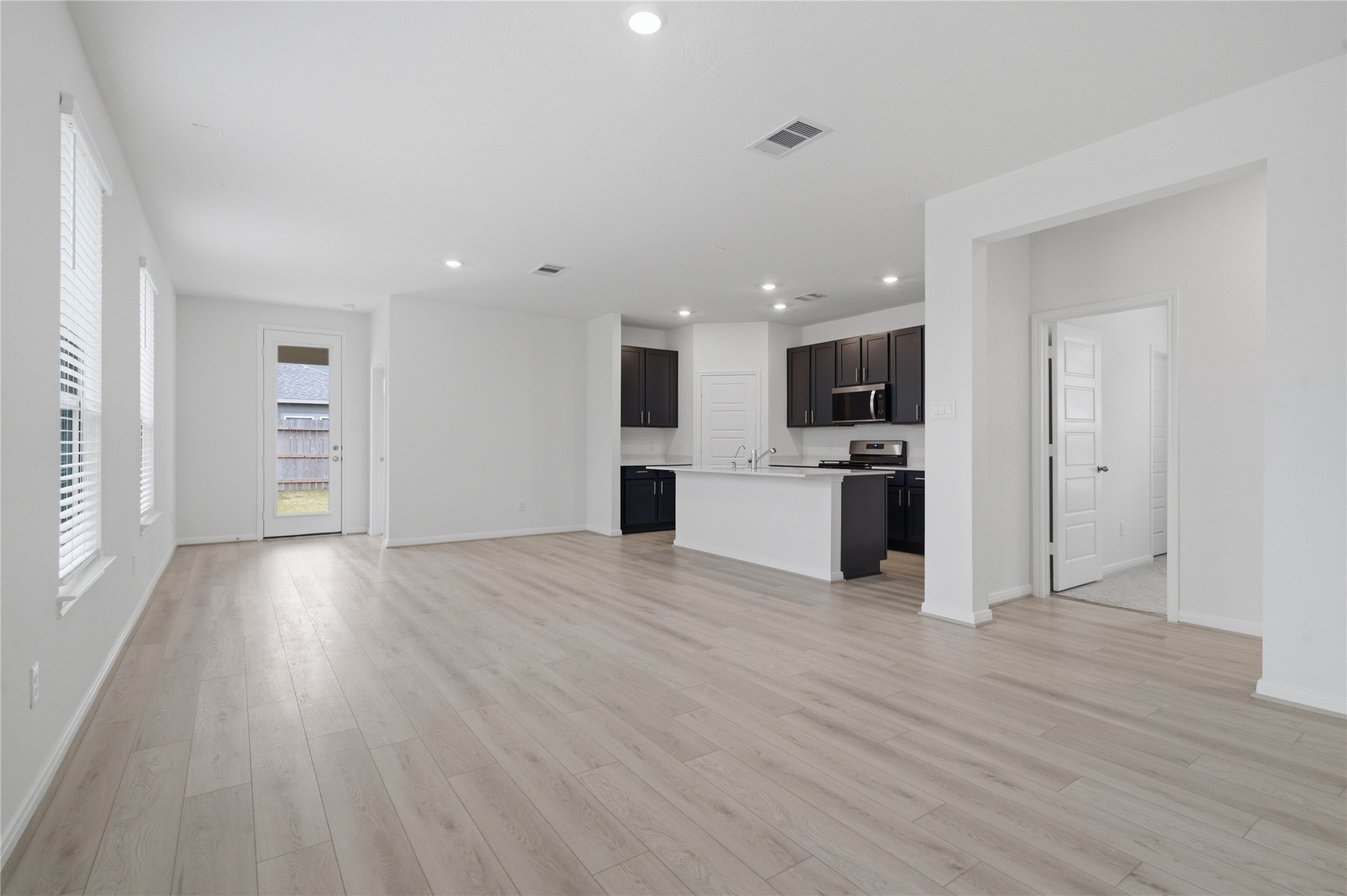 1526 Valley Creek Drive Property Photo 11