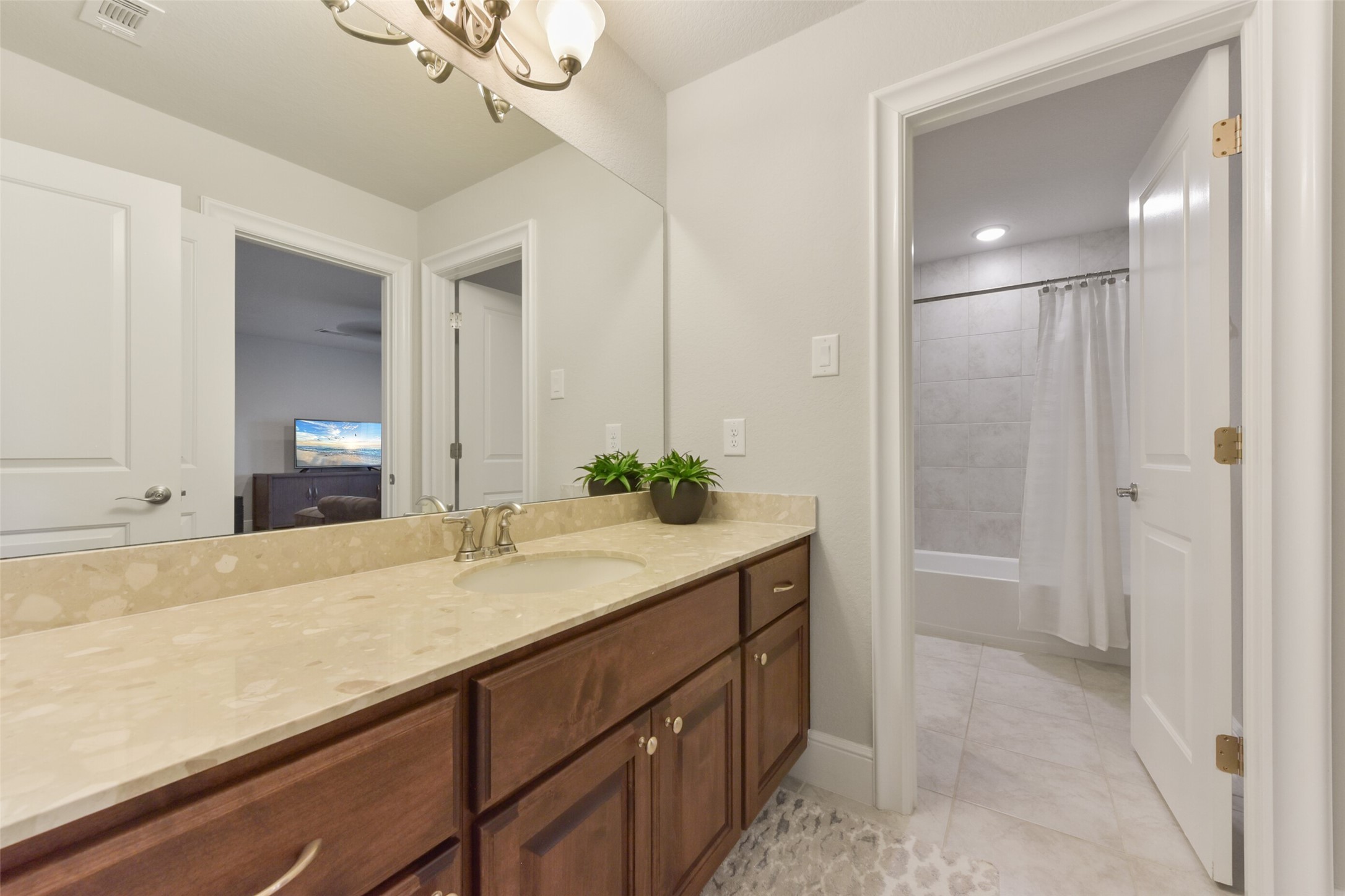 2810 Chester Knoll Court Property Photo 37