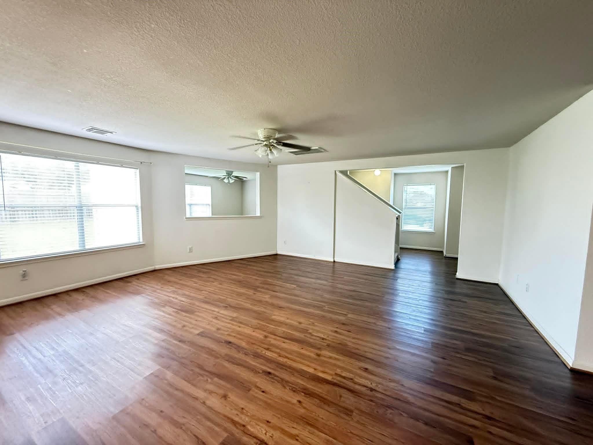 4710 Meadowthorn Court Property Photo 5