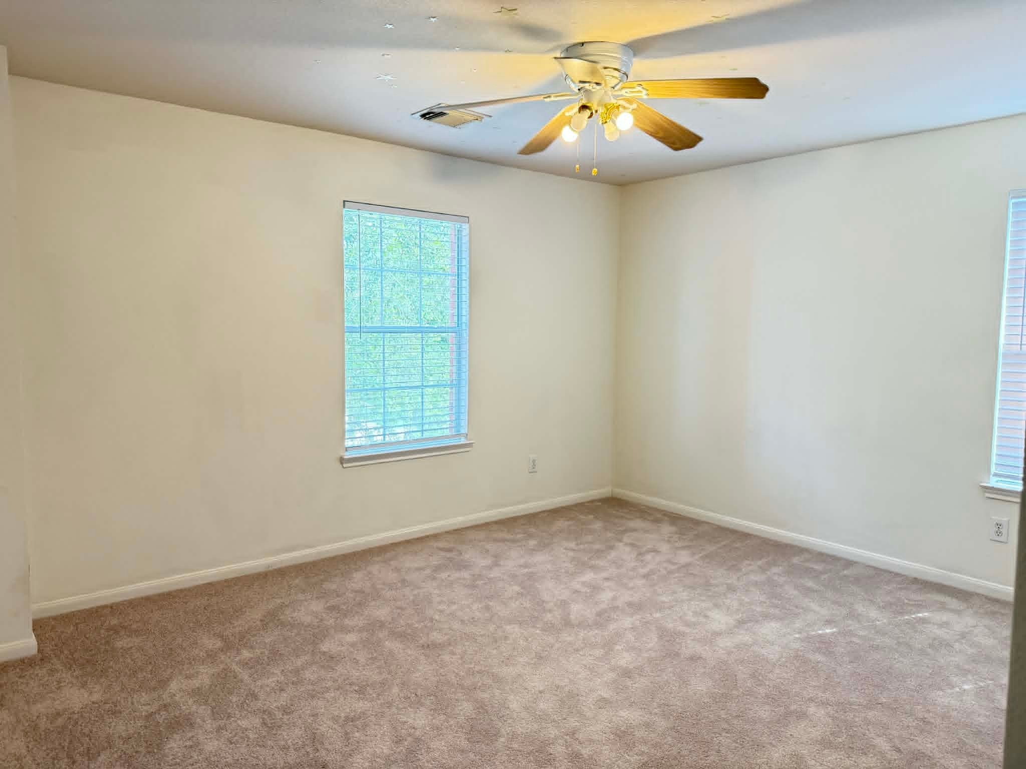 4710 Meadowthorn Court Property Photo 9