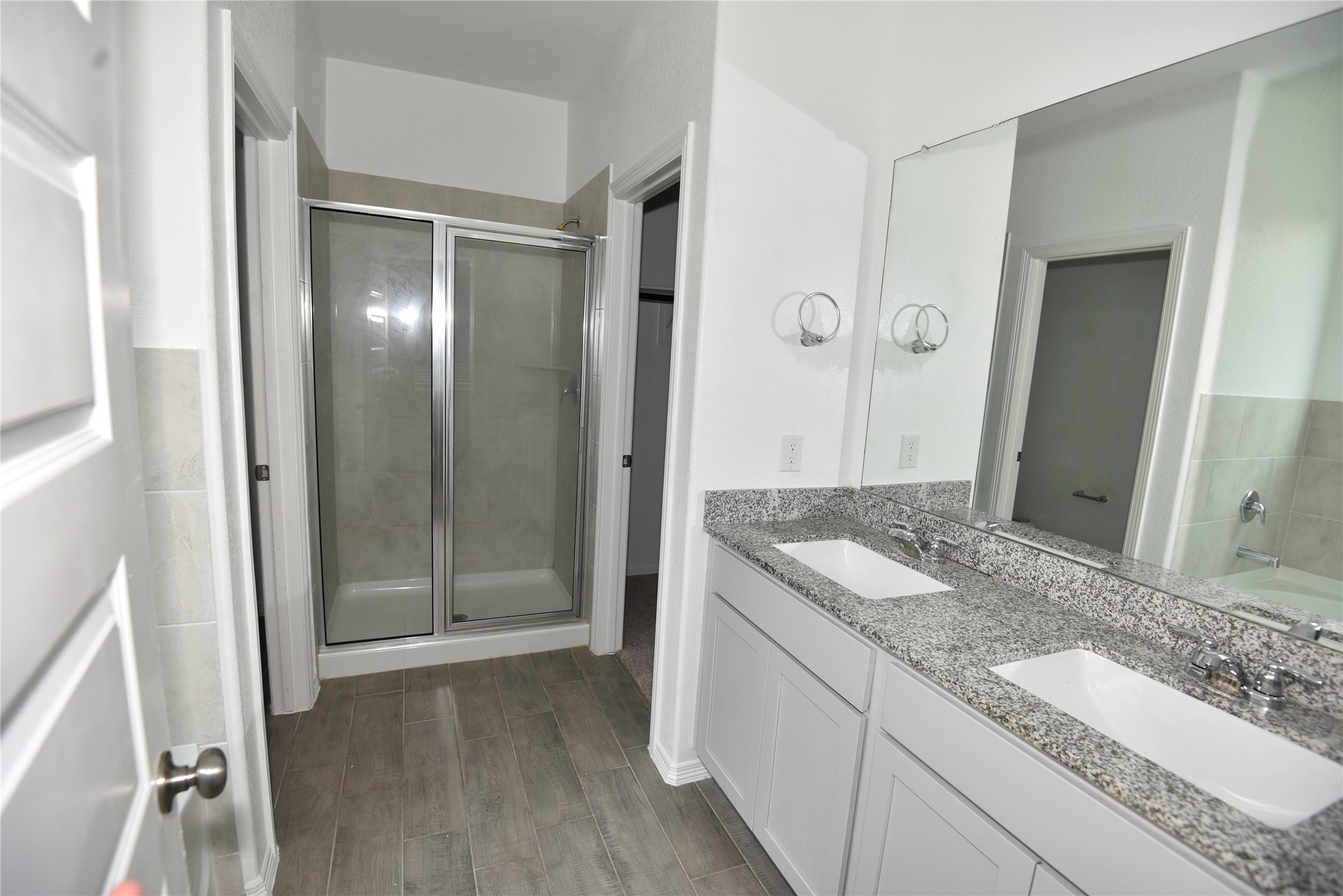 23006 Forebear Drive Property Photo 12