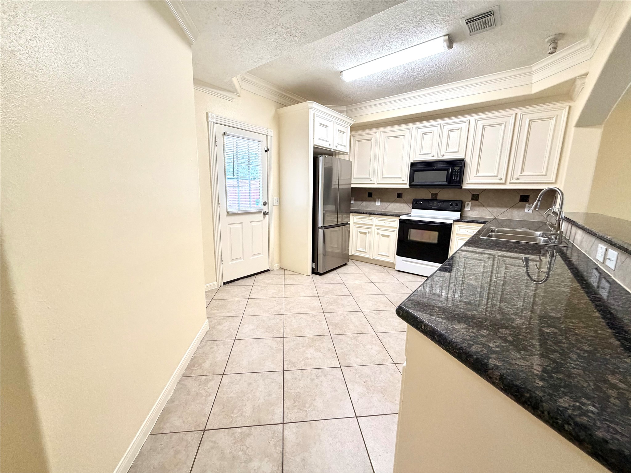 6650 Roberson Street Property Photo 11