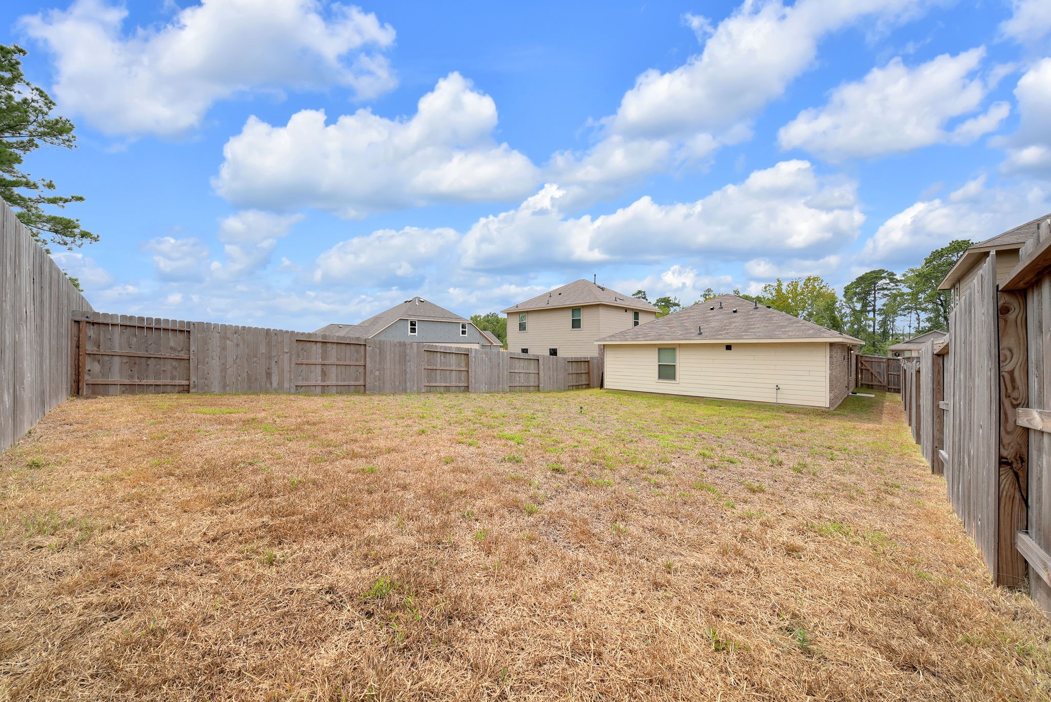 597 Falling Cave Drive Property Photo 20