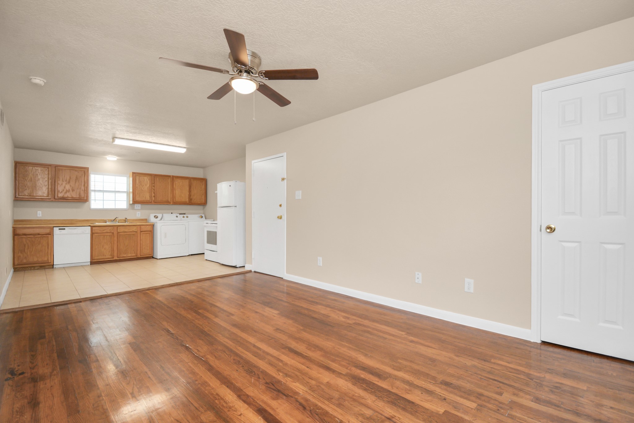 500 W Pitts Avenue 302 Property Photo 8