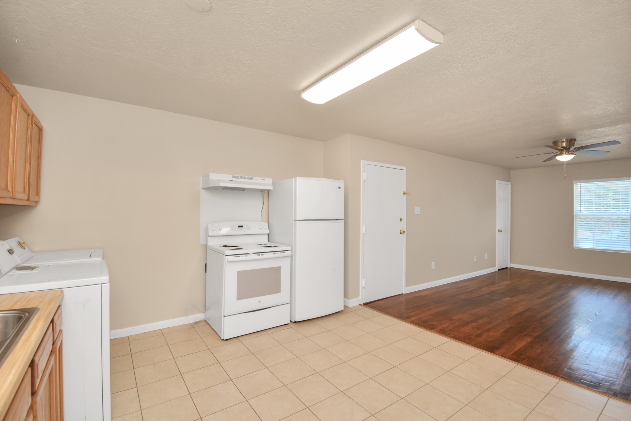 500 W Pitts Avenue 302 Property Photo 11