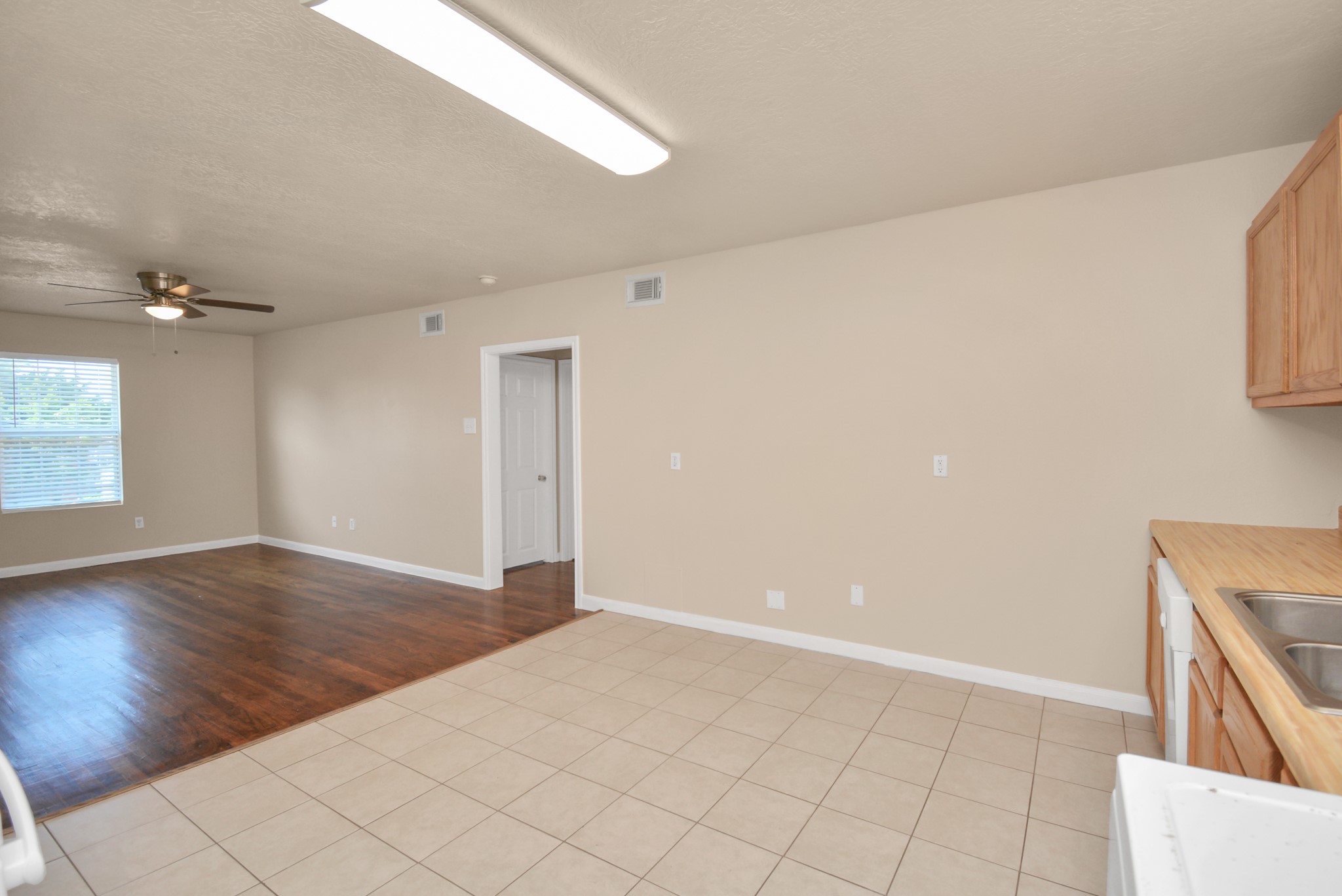 500 W Pitts Avenue 302 Property Photo 12