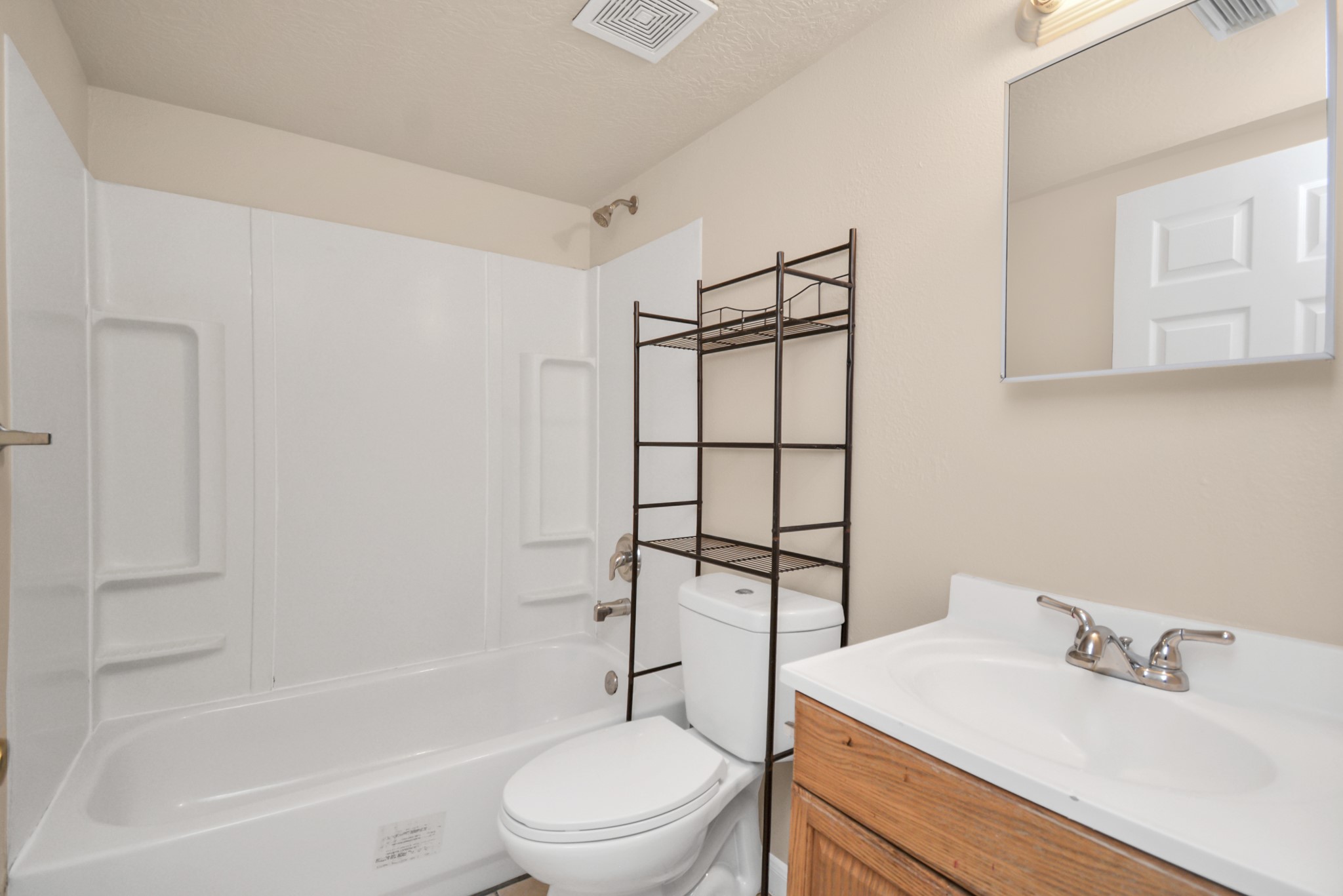 500 W Pitts Avenue 302 Property Photo 17