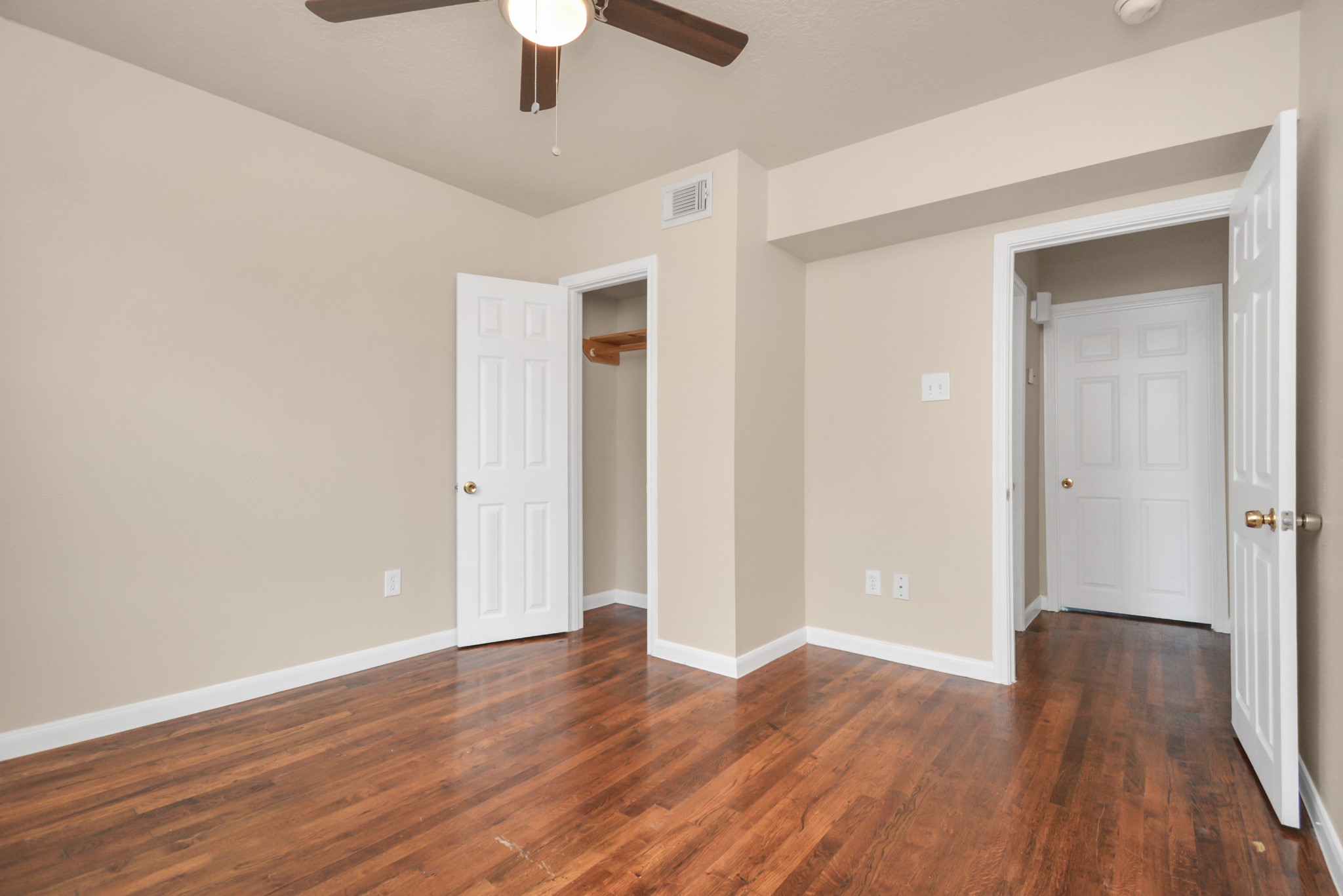 500 W Pitts Avenue 302 Property Photo 19
