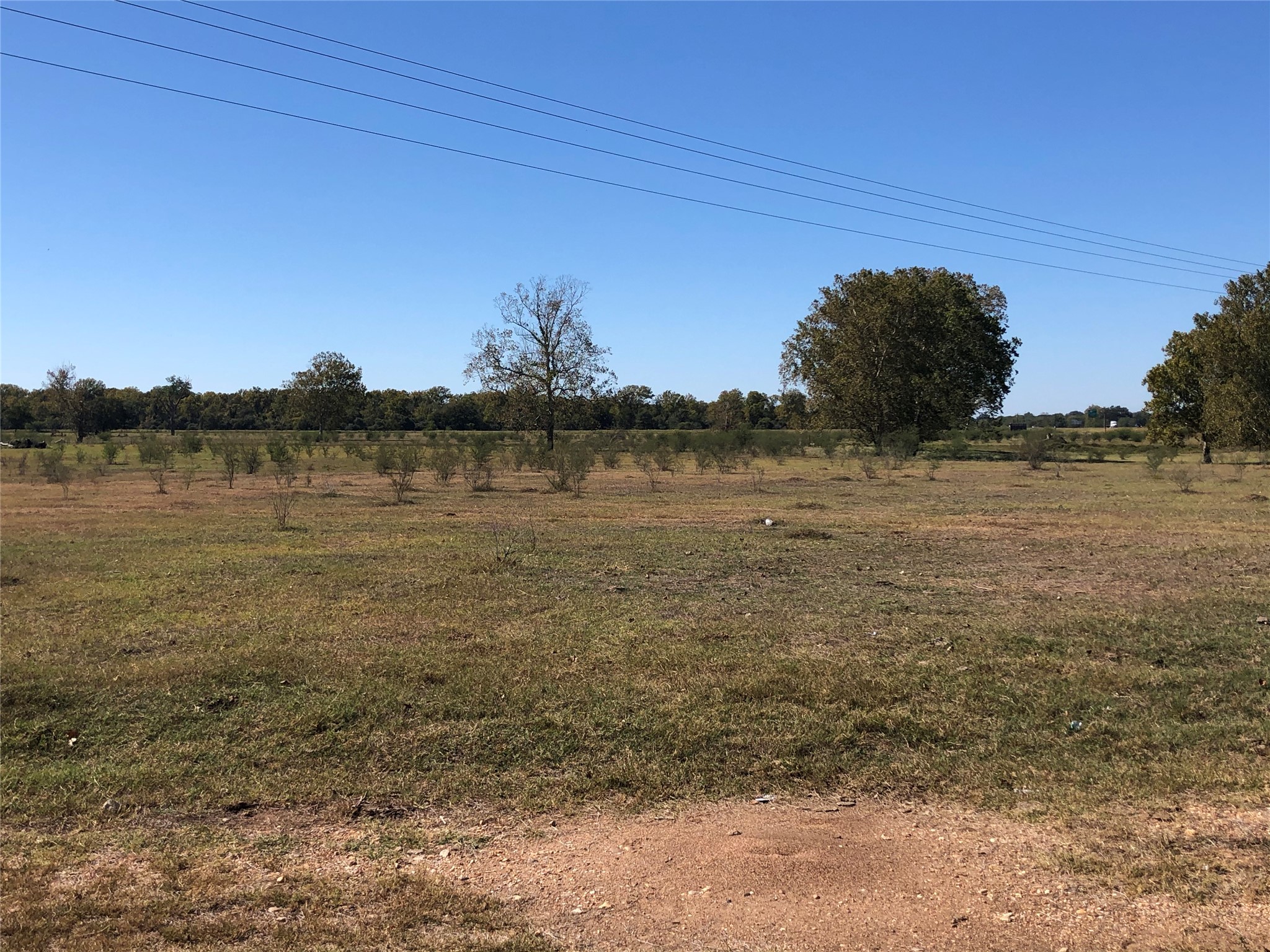 4390 Ih 10 Property Photo 1