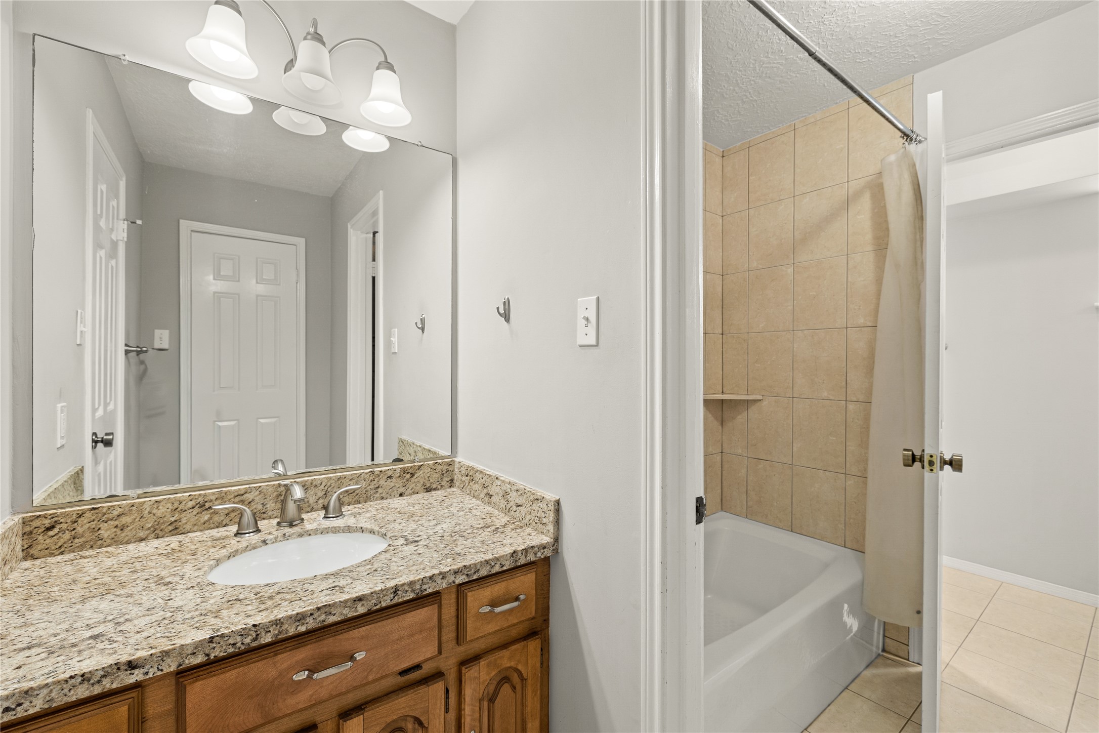 8007 Suspiro Drive Property Photo 19