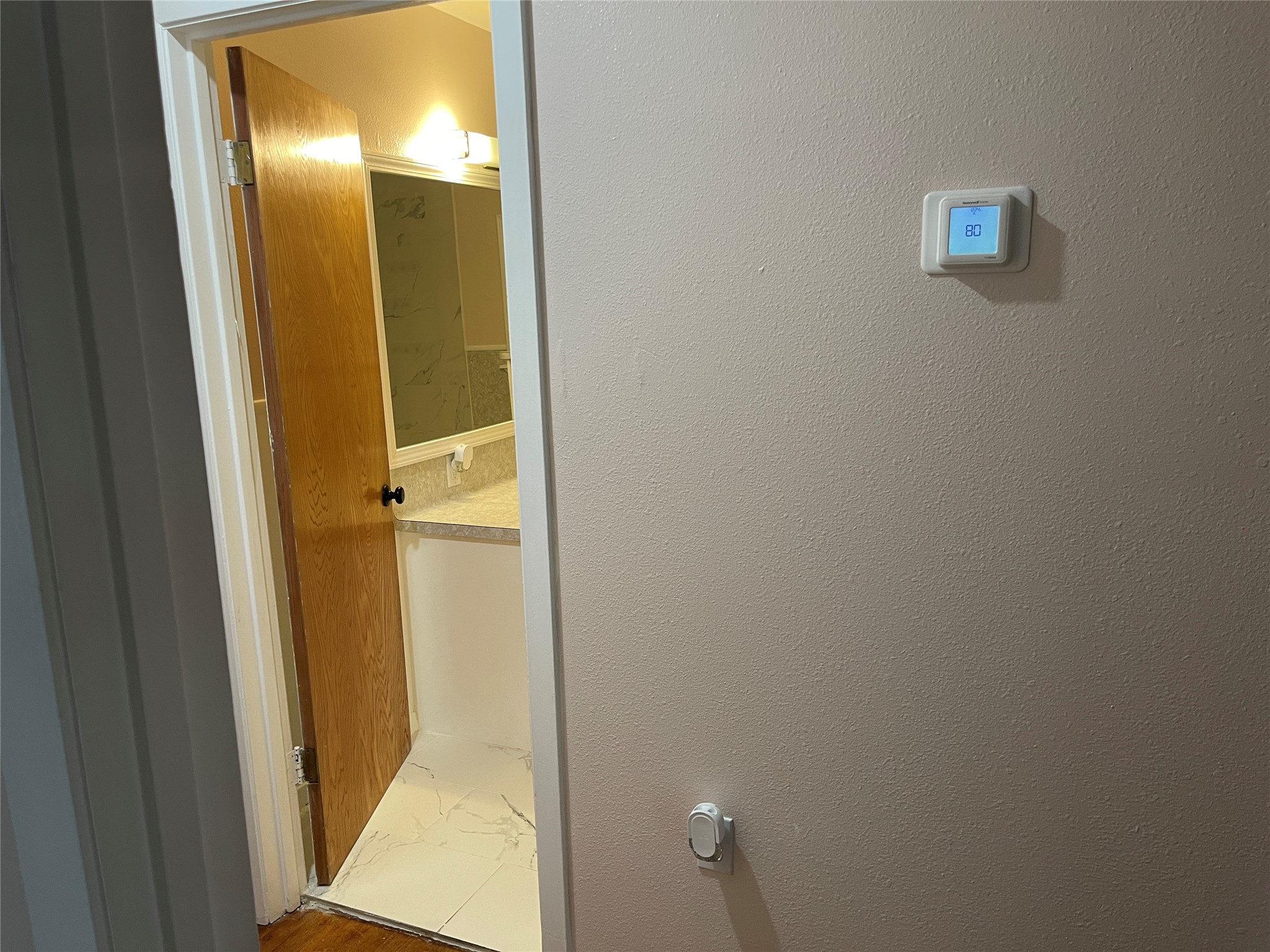 21882 Russell Drive B Property Photo 17