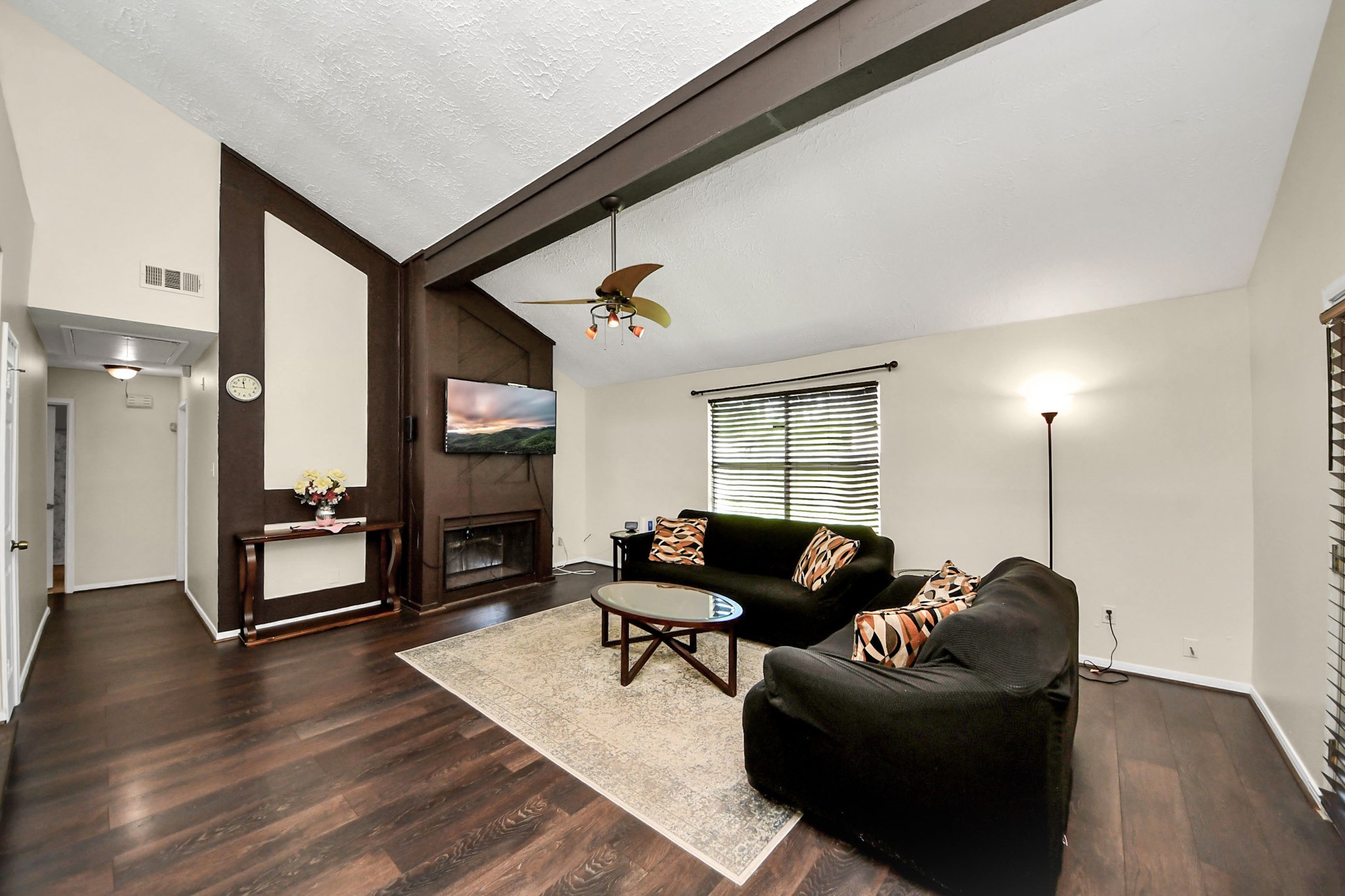 16338 Hunting Dog Court Property Photo 4