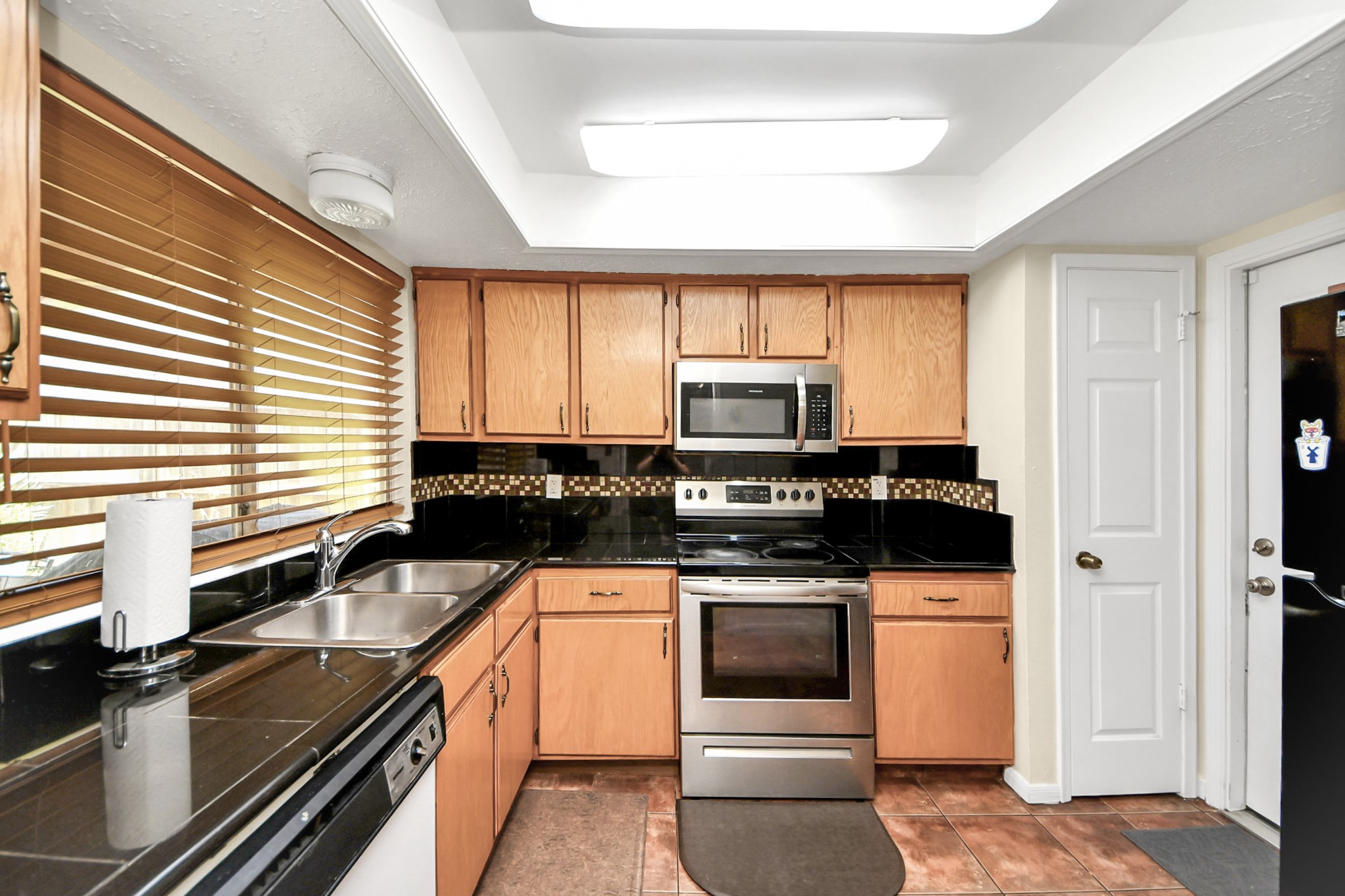 16338 Hunting Dog Court Property Photo 9