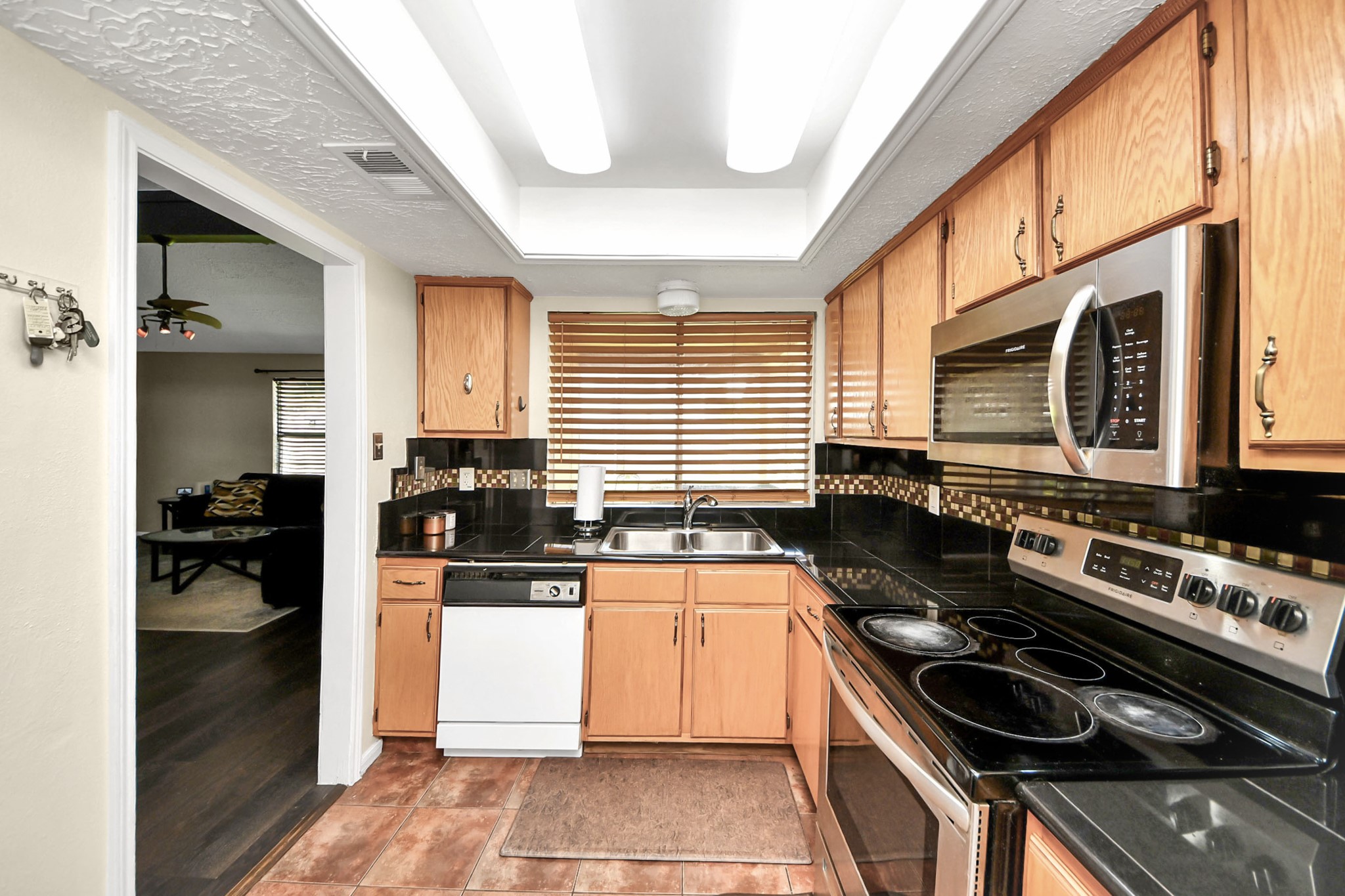 16338 Hunting Dog Court Property Photo 12