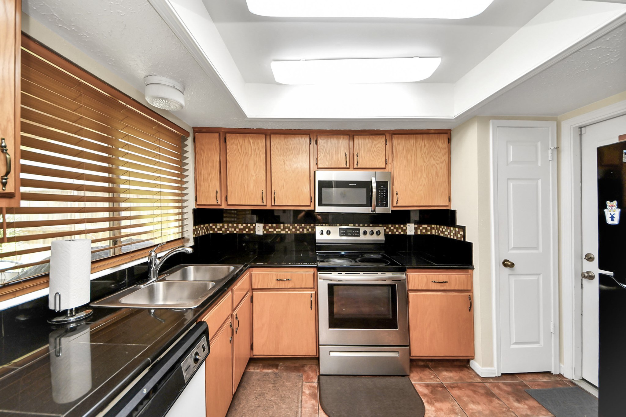 16338 Hunting Dog Court Property Photo 13