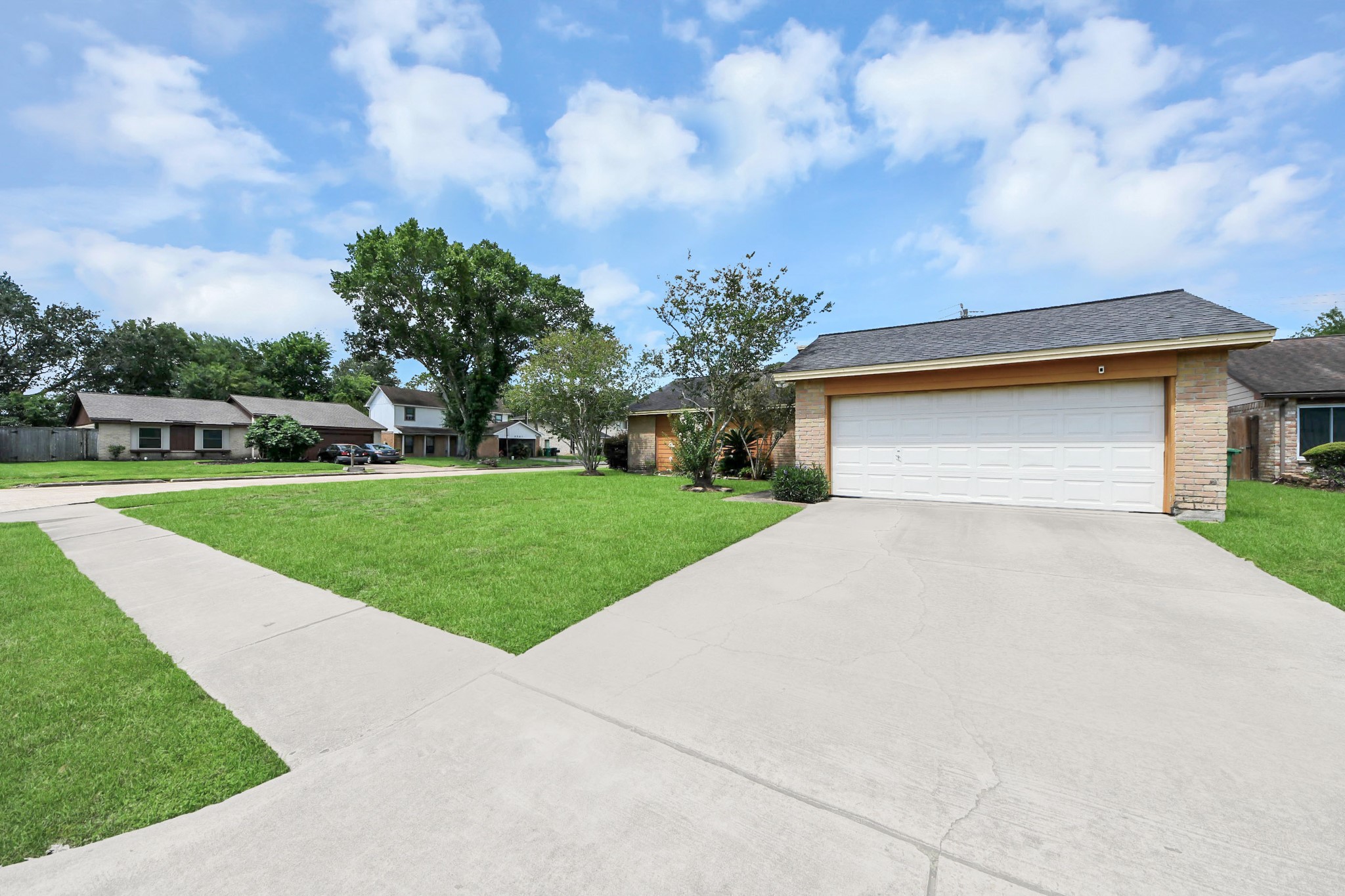 16338 Hunting Dog Court Property Photo 28