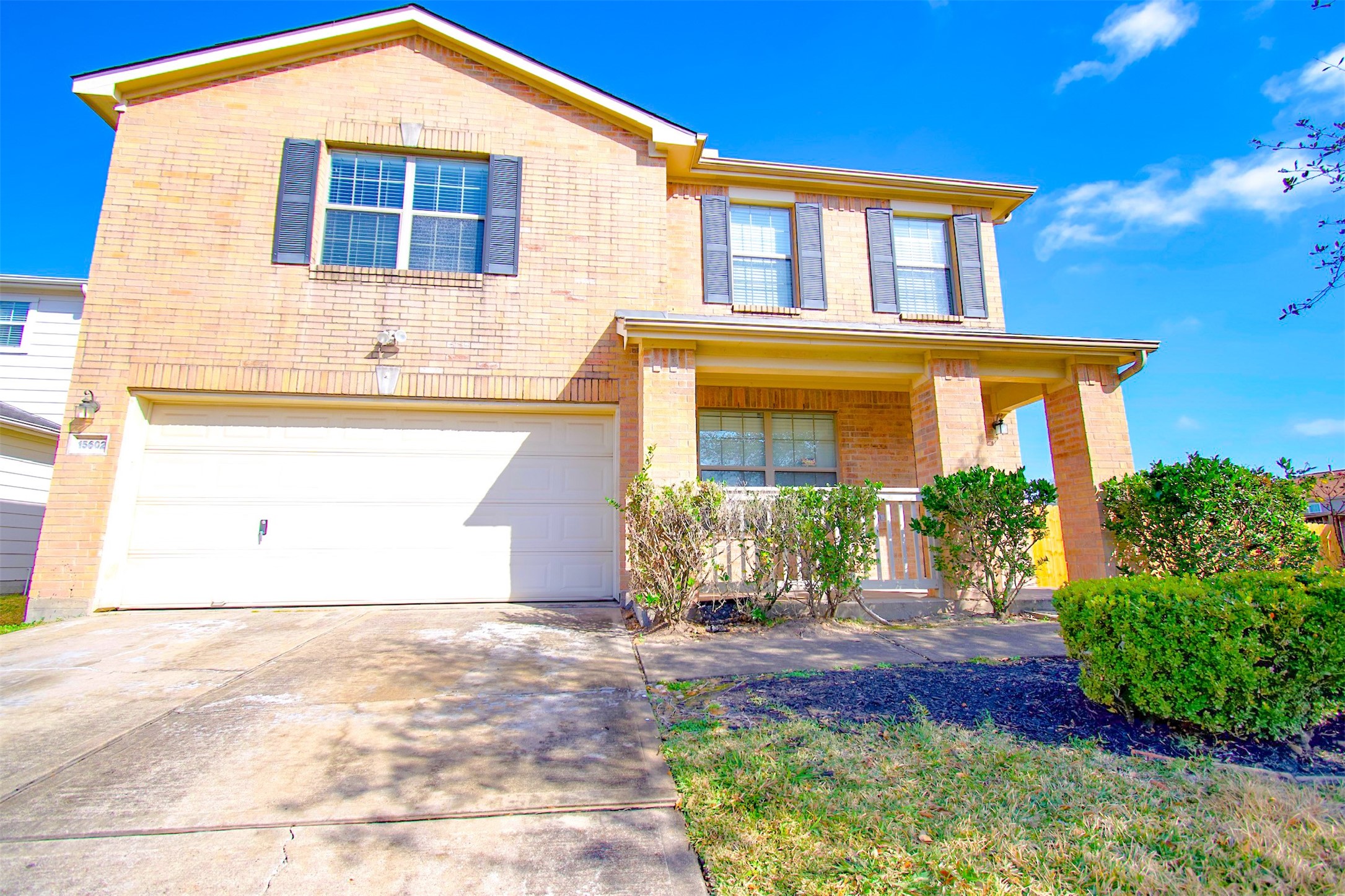 15602 Waumsley Way Property Photo 3