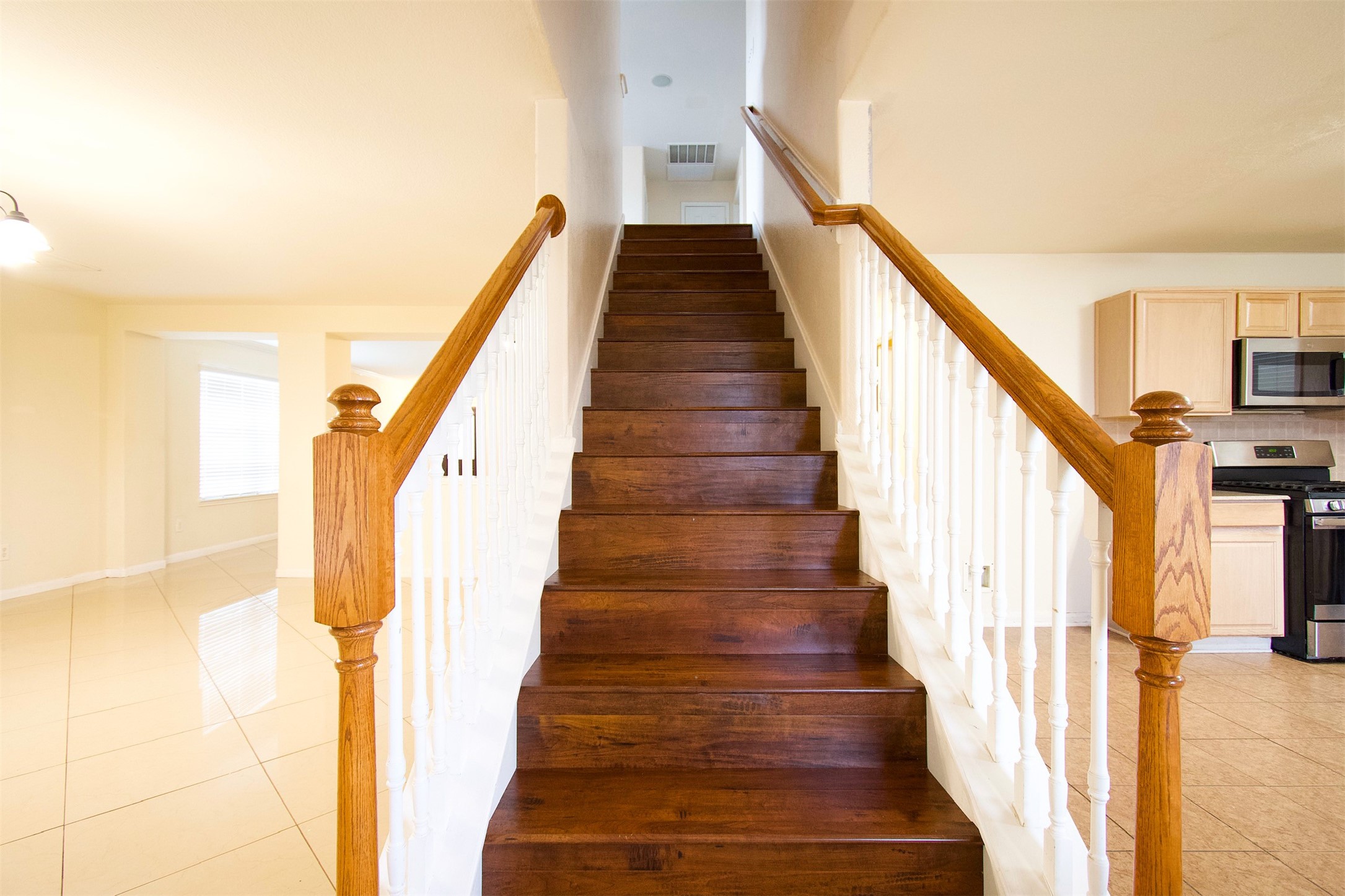 15602 Waumsley Way Property Photo 17