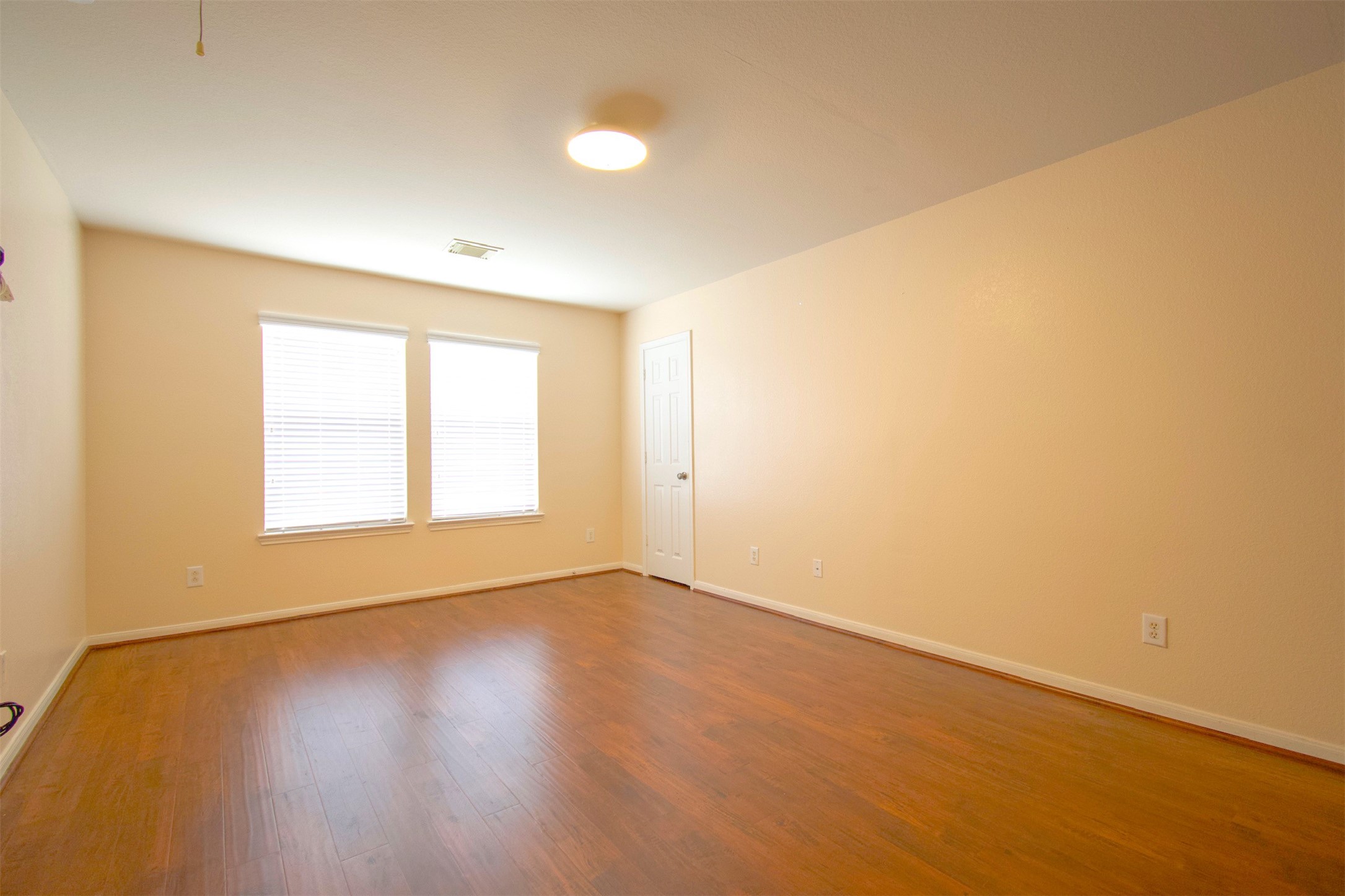 15602 Waumsley Way Property Photo 20