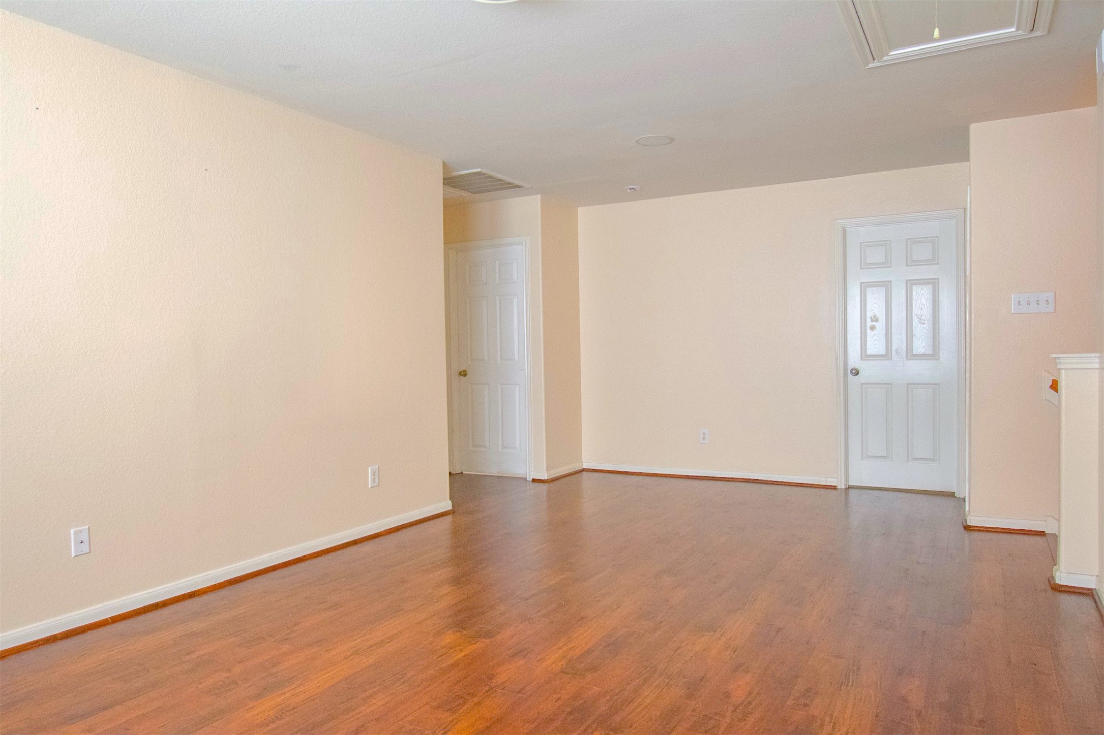 15602 Waumsley Way Property Photo 21