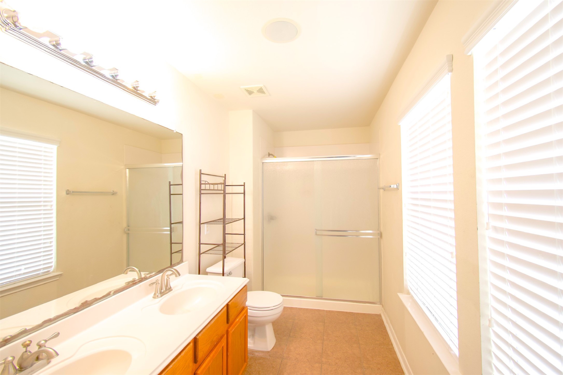 15602 Waumsley Way Property Photo 26