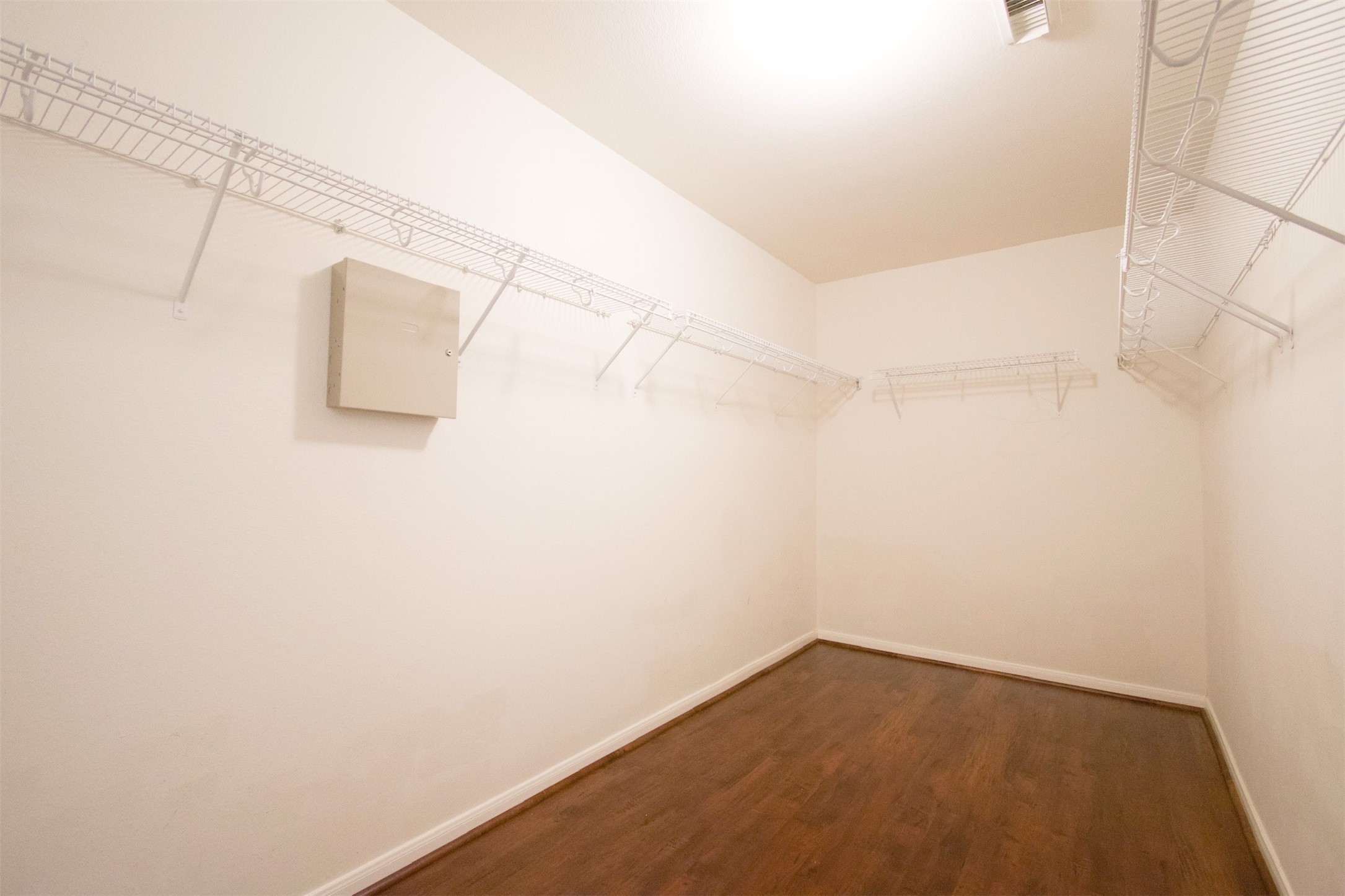 15602 Waumsley Way Property Photo 28
