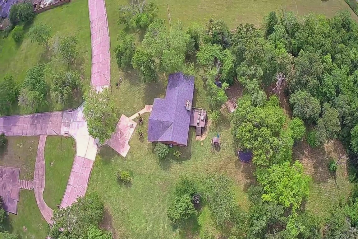 5366 Appleblossom Lane Property Photo 4