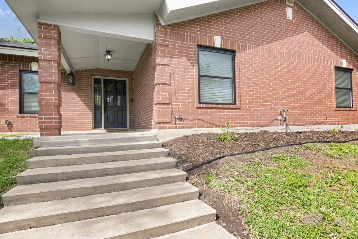 5366 Appleblossom Lane Property Photo 8