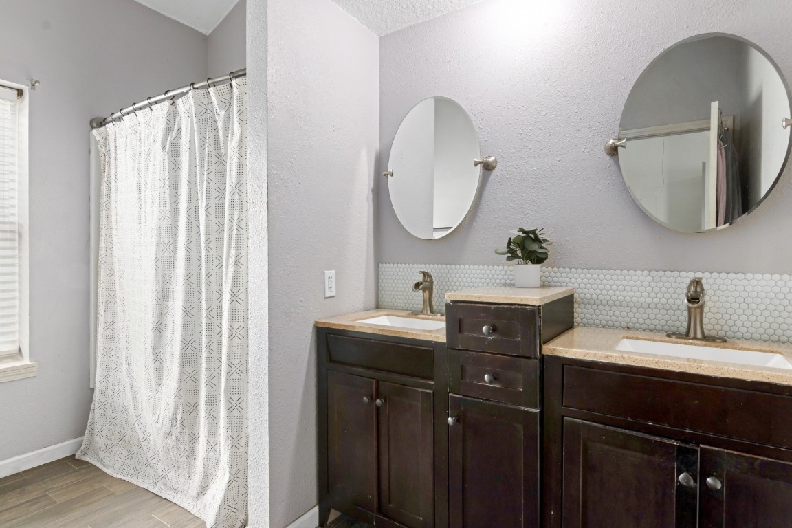 5366 Appleblossom Lane Property Photo 19
