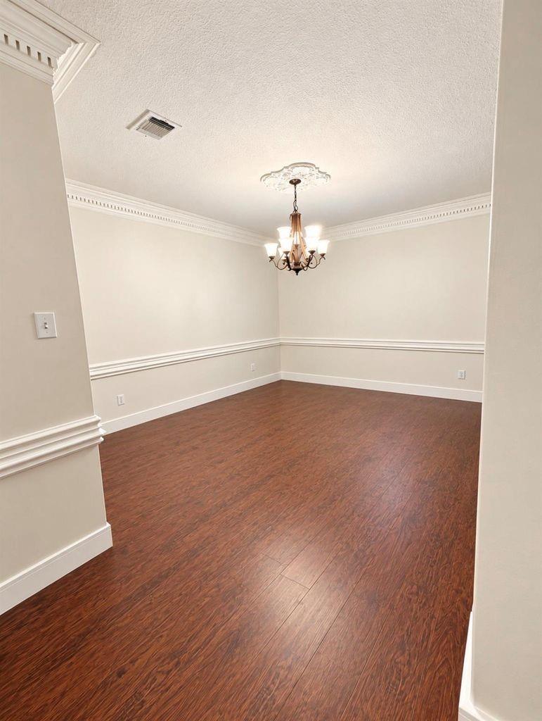 5802 Moss Point Court Property Photo 7