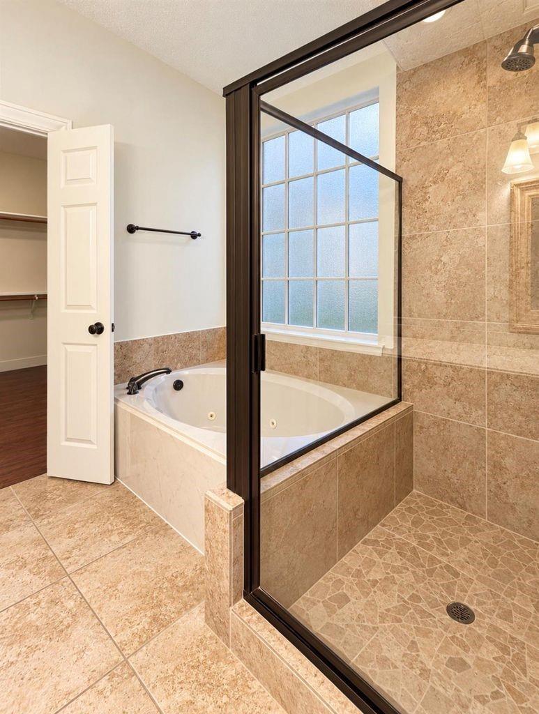 5802 Moss Point Court Property Photo 8