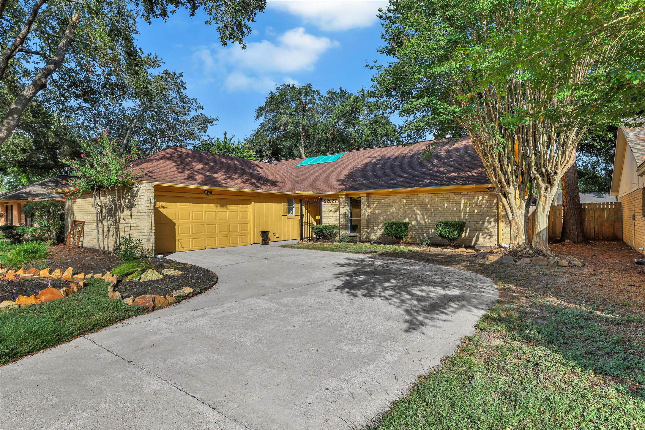 22627 Indian Ridge Drive Property Photo 1