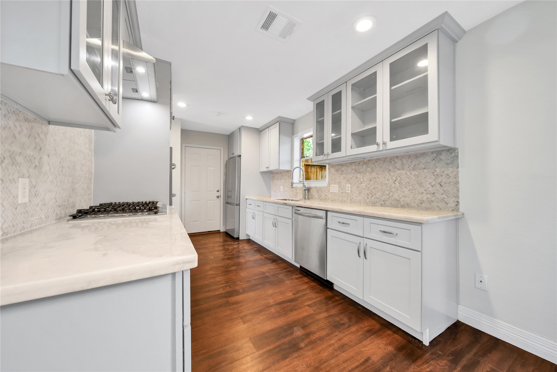 22627 Indian Ridge Drive Property Photo 11