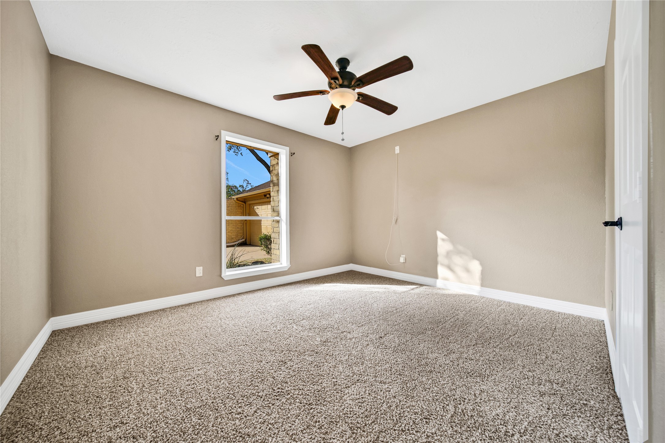 22627 Indian Ridge Drive Property Photo 17